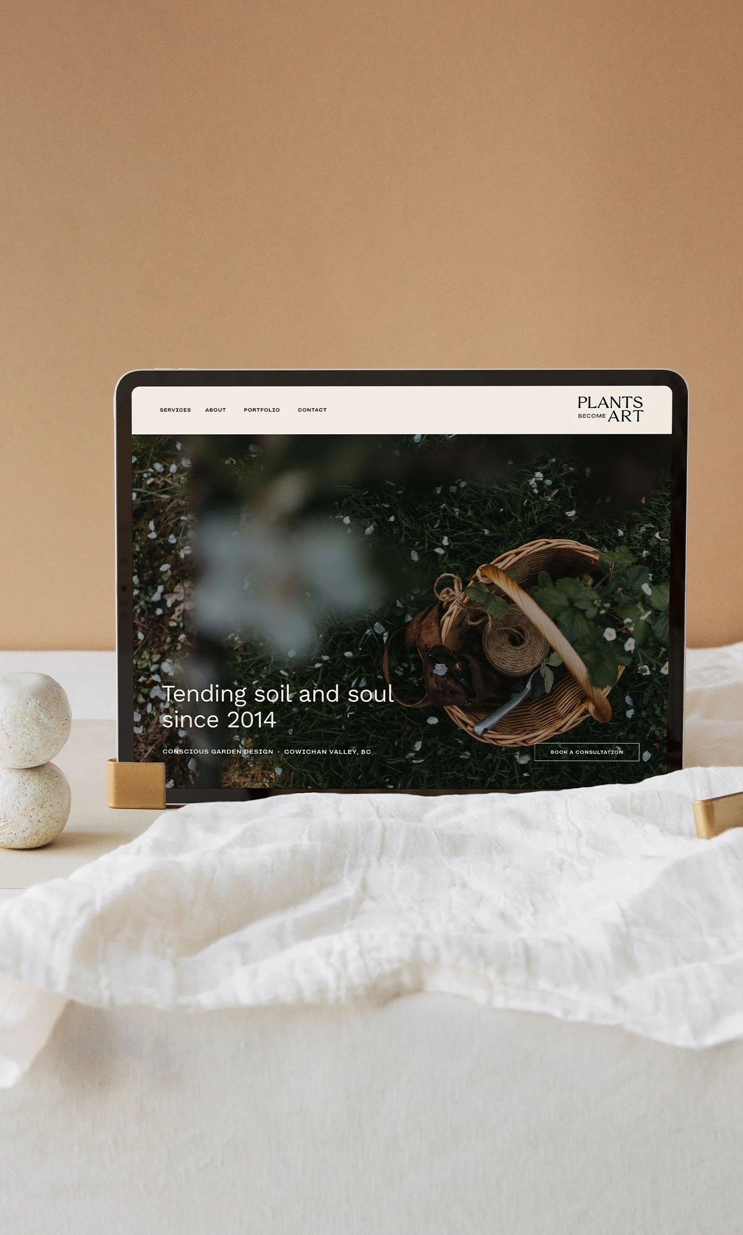 plants-become-art-garden-design-website-mockup-moonstone-creative.jpg