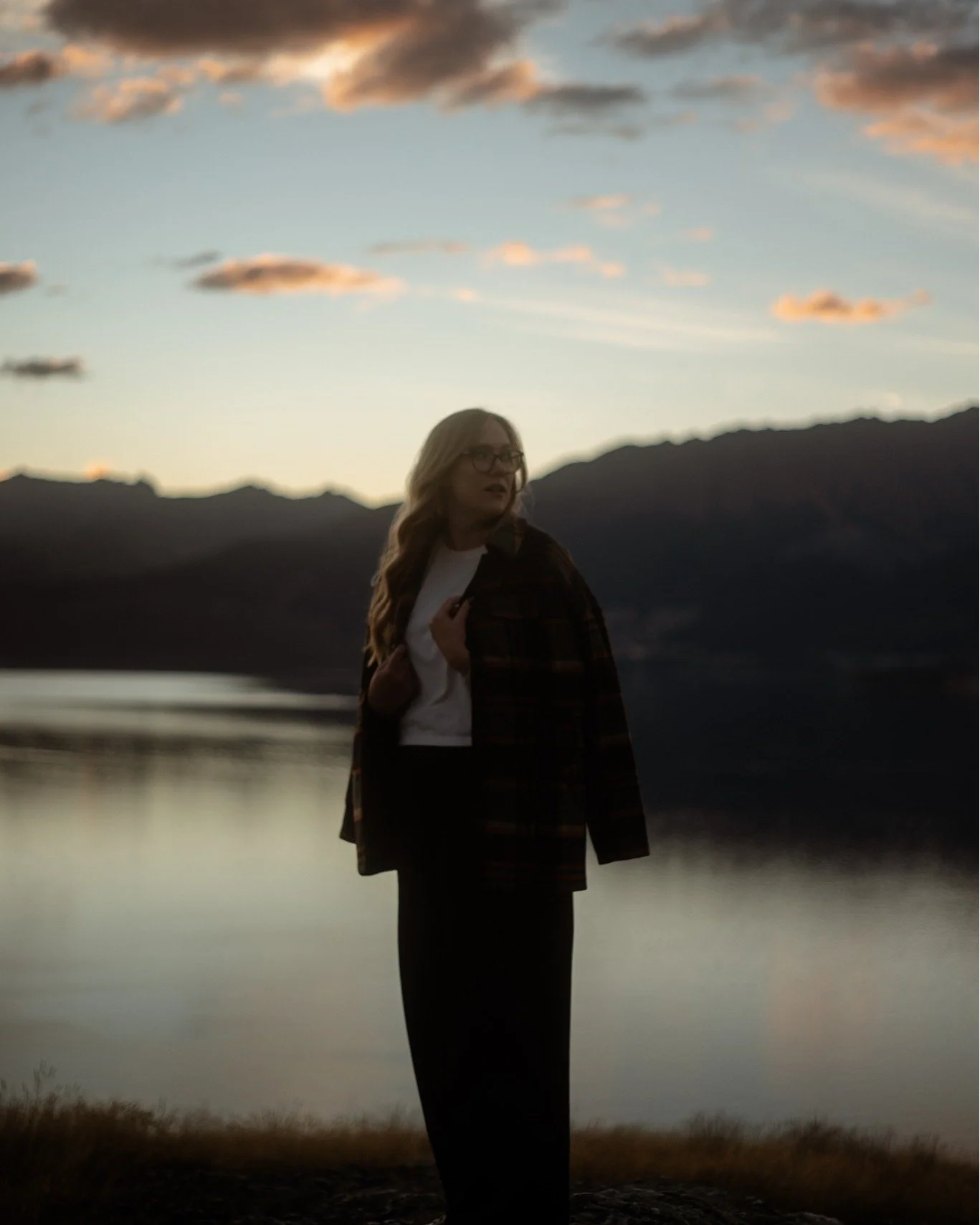 I asked Nicki if she was happy for me to use an old analog lens from the 1980s. Her eyes lit up instantly, I knew this shoot was going to be fun! This wee lens always makes me see the world differently and pushes my brain to discover new ways to capt