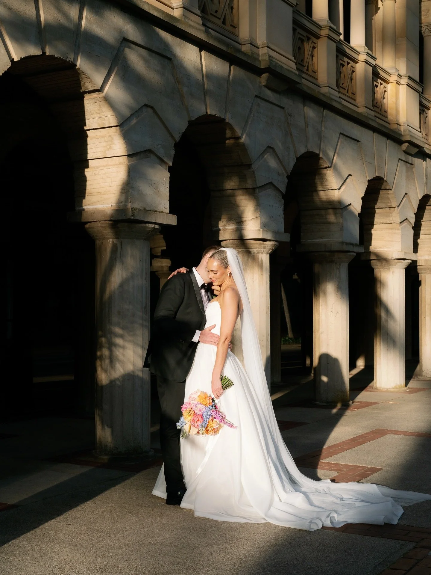 Loren &amp; Lachie glowing in that late afternoon sun 💫

#matildabaywedding #perthweddingphotographer #uwawedding #weddingphotographerperth #weddinginspoperth