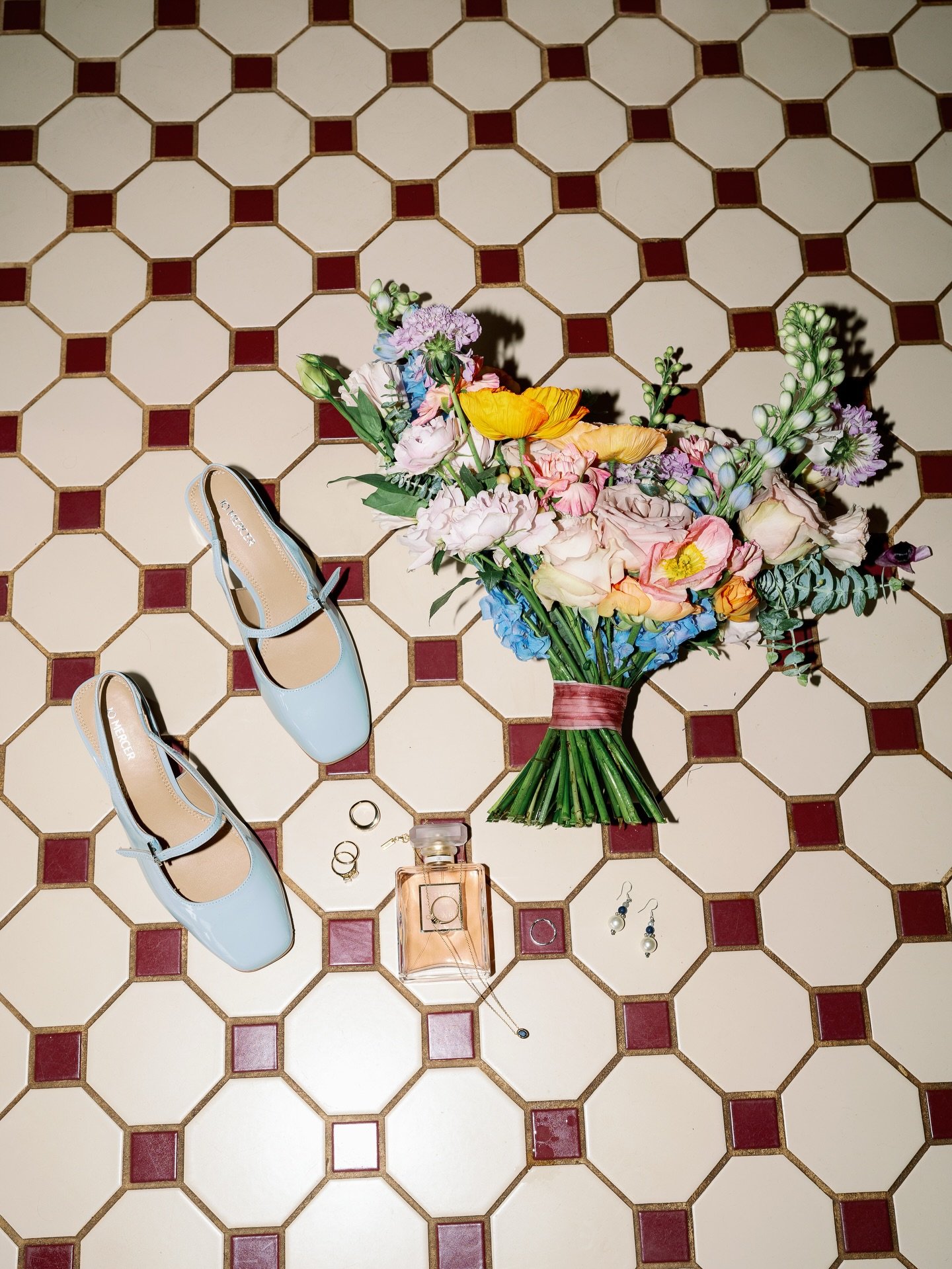 Colourful details for Ali 🌸 

Wedding details, bride prep, bridal prep, bride details, Perth hills Airbnb, Perth Airbnb elopement, Perth elopement photographer, Perth wedding photographer, wedding photography Perth, Perth bride, wedding flowers Pert