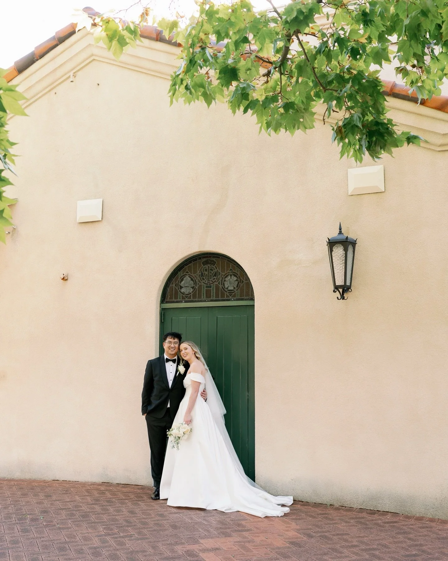 Kate &amp; Marcus! 🥂 Married at the gorgeous St Columba Church in South Perth, followed by their riverfront reception at South of Perth Yacht Club. Swipe to the end for my favourite photo of Judy 😄 

Perth wedding photographer, Perth wedding portra