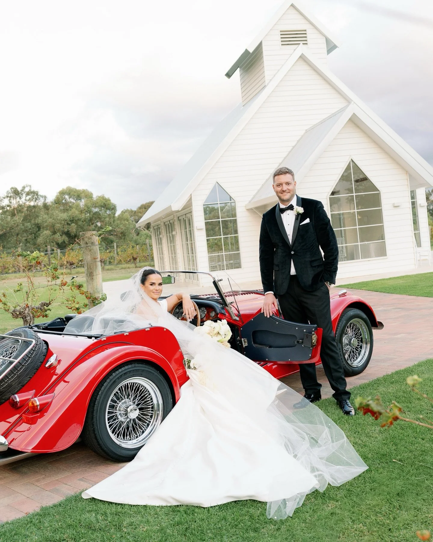 Ali &amp; Tim 🪩

#perthweddingphotographer #nikolaestate #nikolaestateweddings #swanvalleywedding #weddingphotographerperth