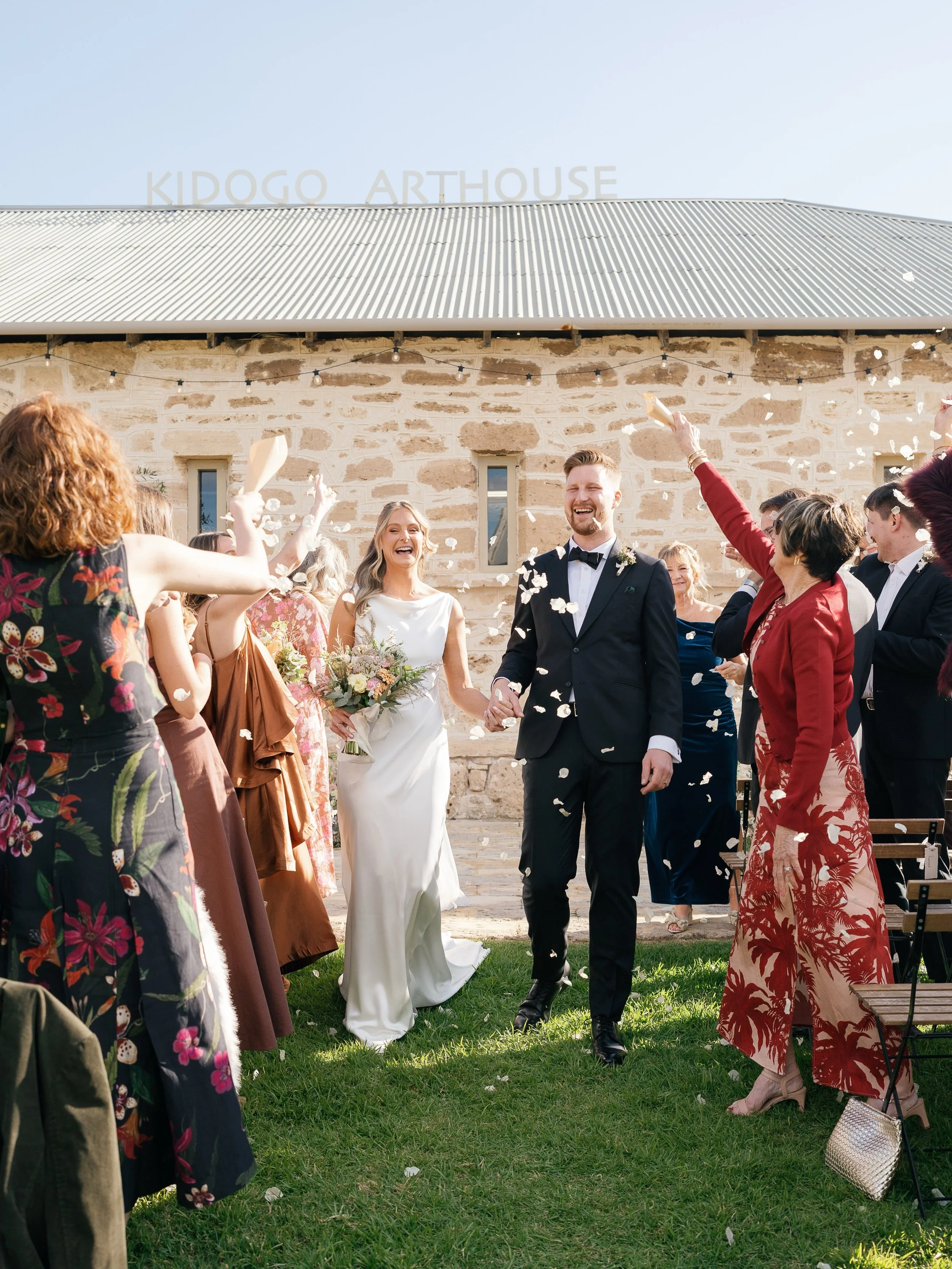 Currently working on this beautiful gallery 🎉 

#kidogoarthouse #kidogoarthousewedding #fremantlewedding #fremantleweddingphotographer #perthweddingphotographer