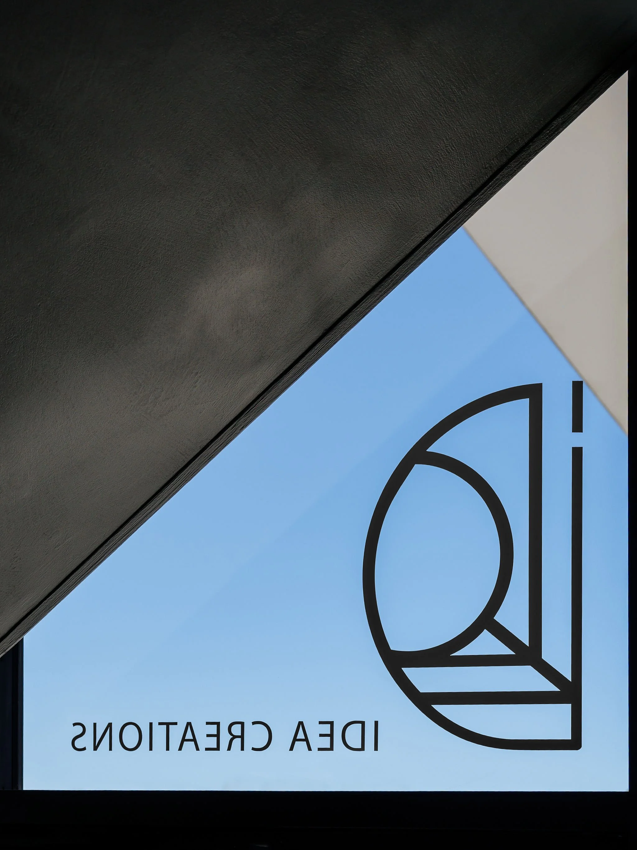 Idea Creations Atelier Ad Lucem workshop training showroom