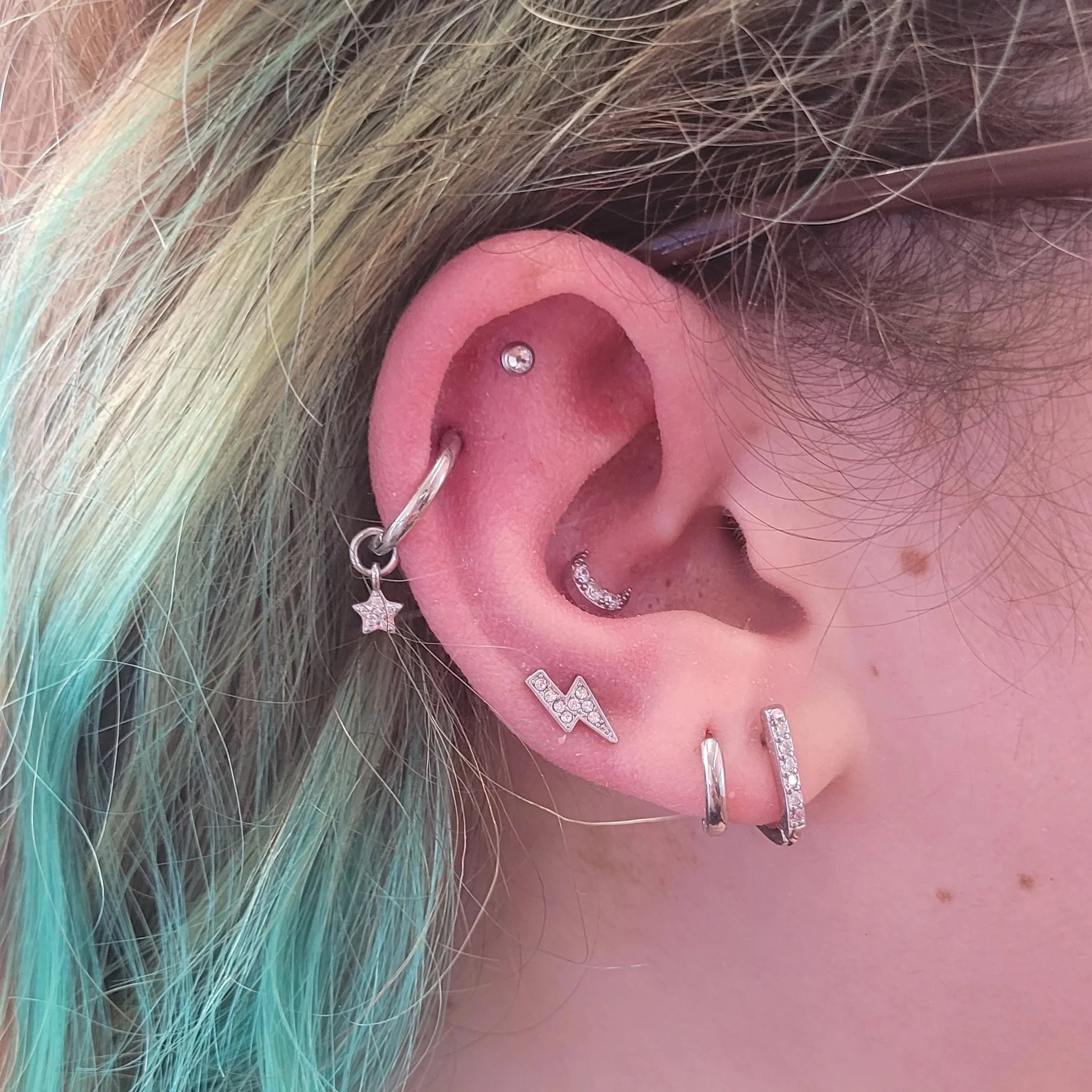 With Genevieve Piercings curated ear piercing party sparkle specialist jewellery styling laser kings ship tattoo Southsea Portsmouth tattoo kingsshiptattoo femalepiercer piercings with genevieve curated ear specialist piercings multiple piercings s