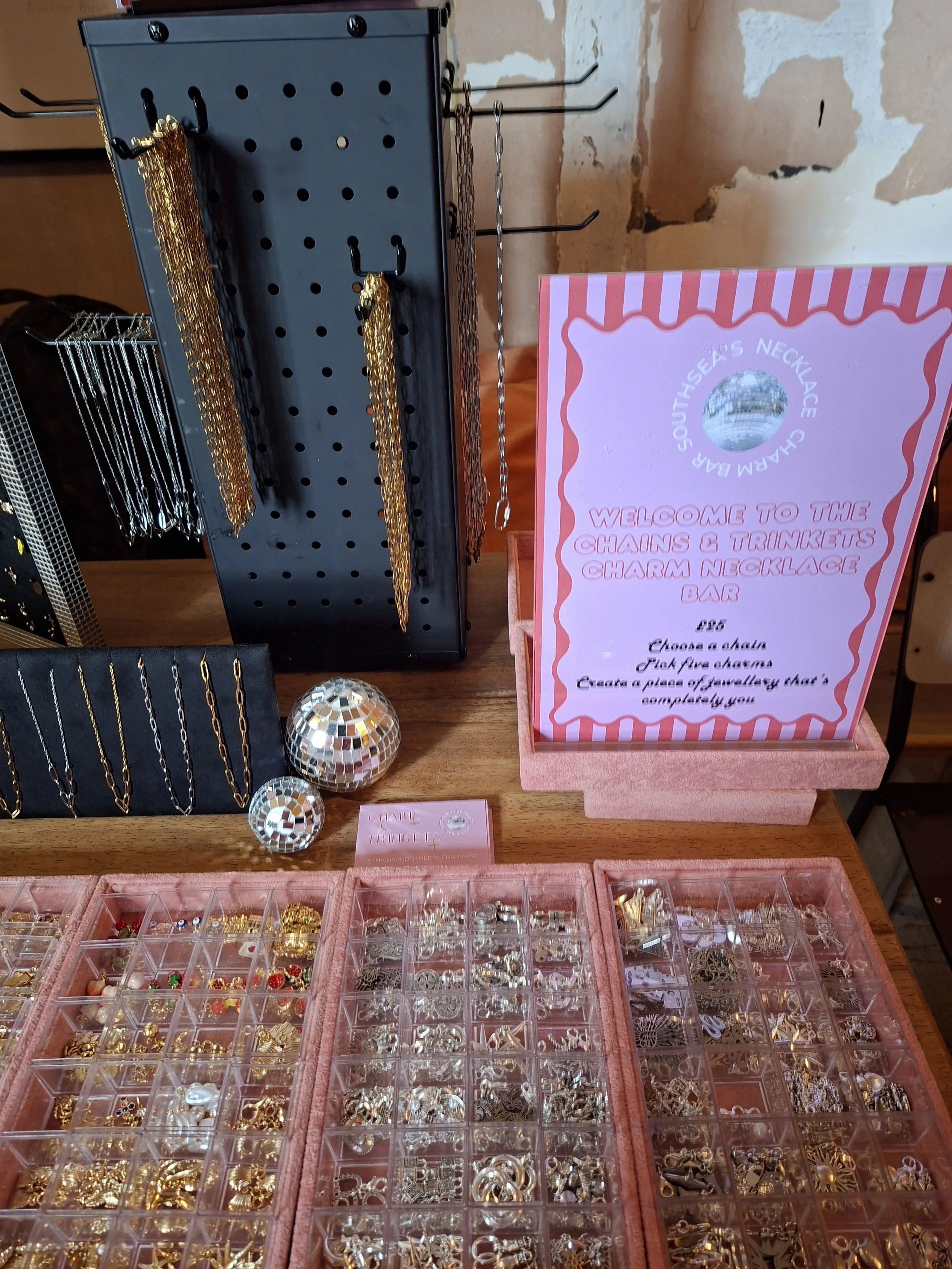 charm necklace workshop
charm necklace making event
jewellery making workshop
sip and make event
sip and craft night
charm bar experience
custom charm necklace
DIY jewellery workshop
necklace making class
jewellery making night
girls night activity
c