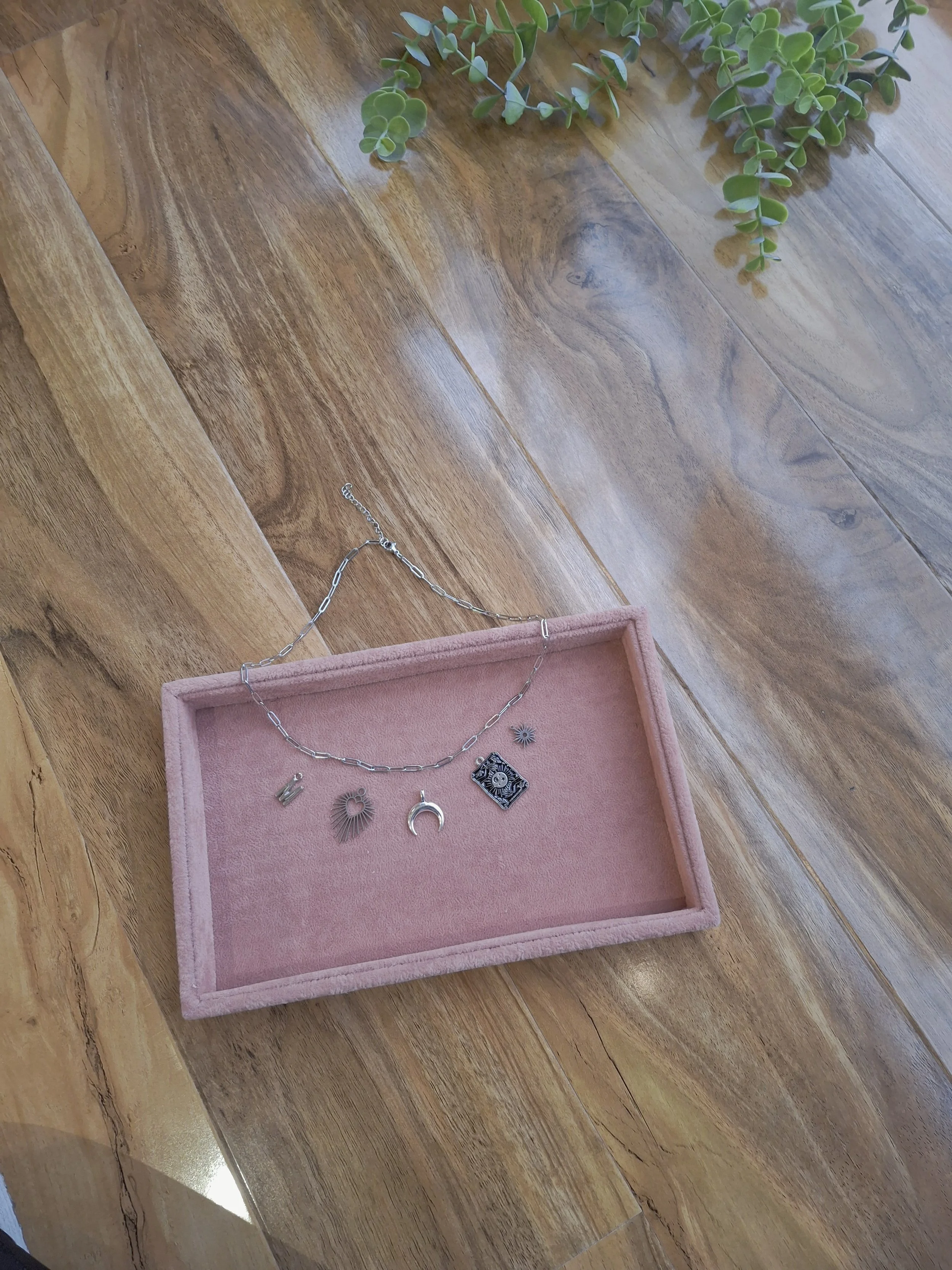 Chains and Trinkets in studio make