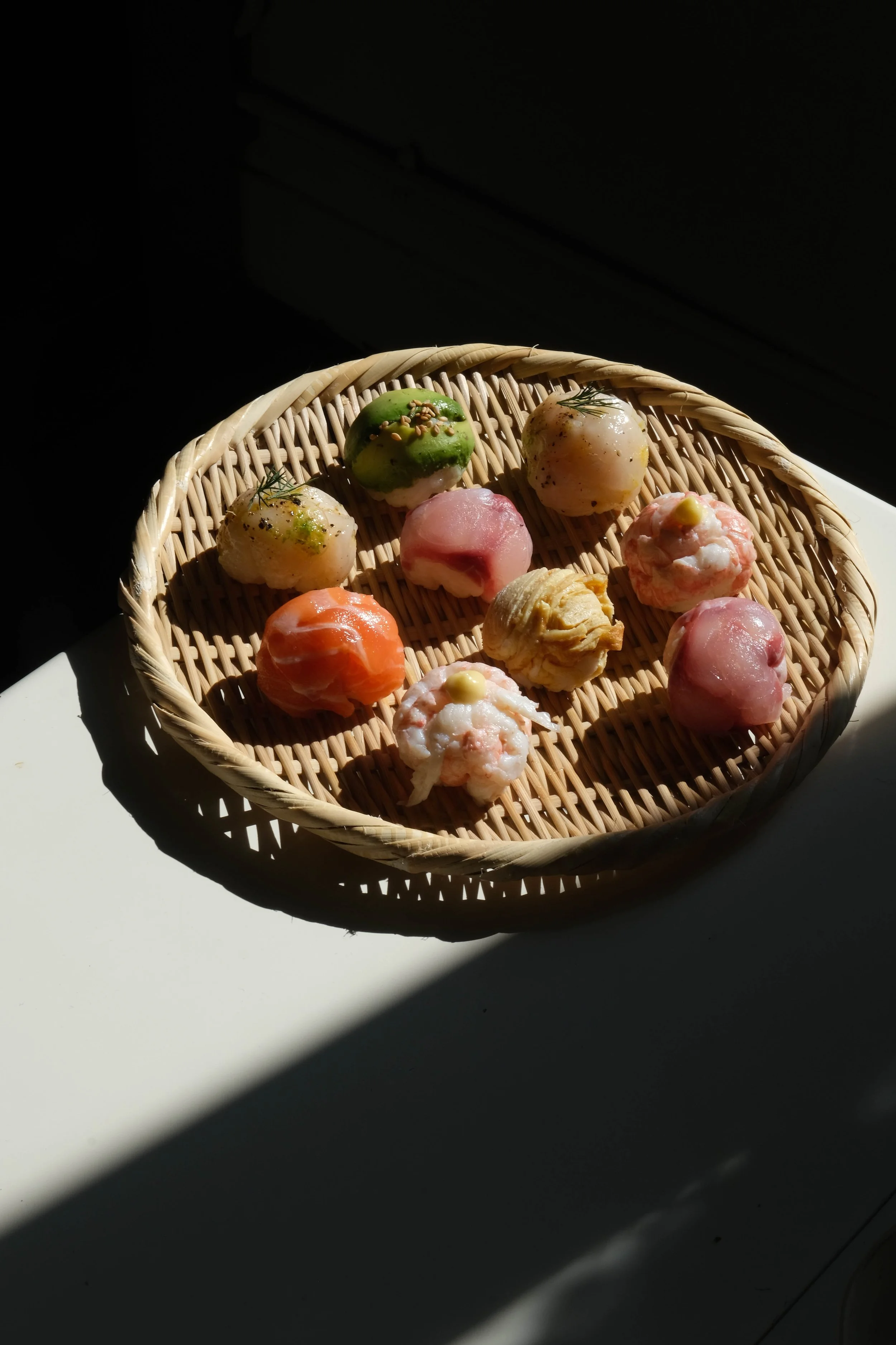 Préparation de temari sushi, une spécialité japonaise à l'occasion d'un dîner participatif à Nantes