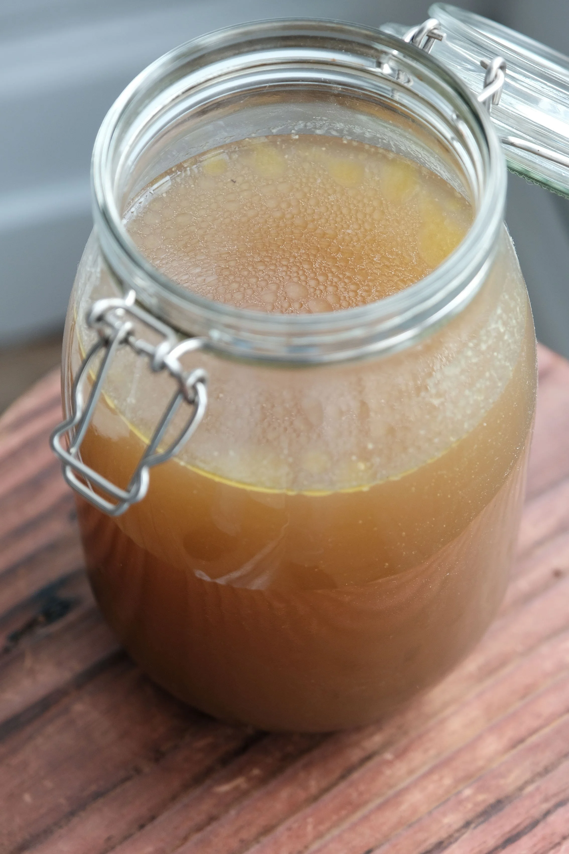 Bouillon de poulet maison facile à réaliser