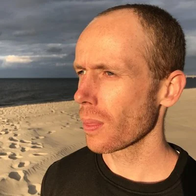 Literally the only photo of him without his kids.