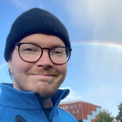 Appreciates a good ol’ double rainbow all the way across the sky.