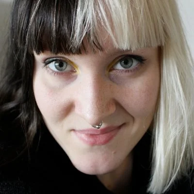 An analogue girl in a digital world.
