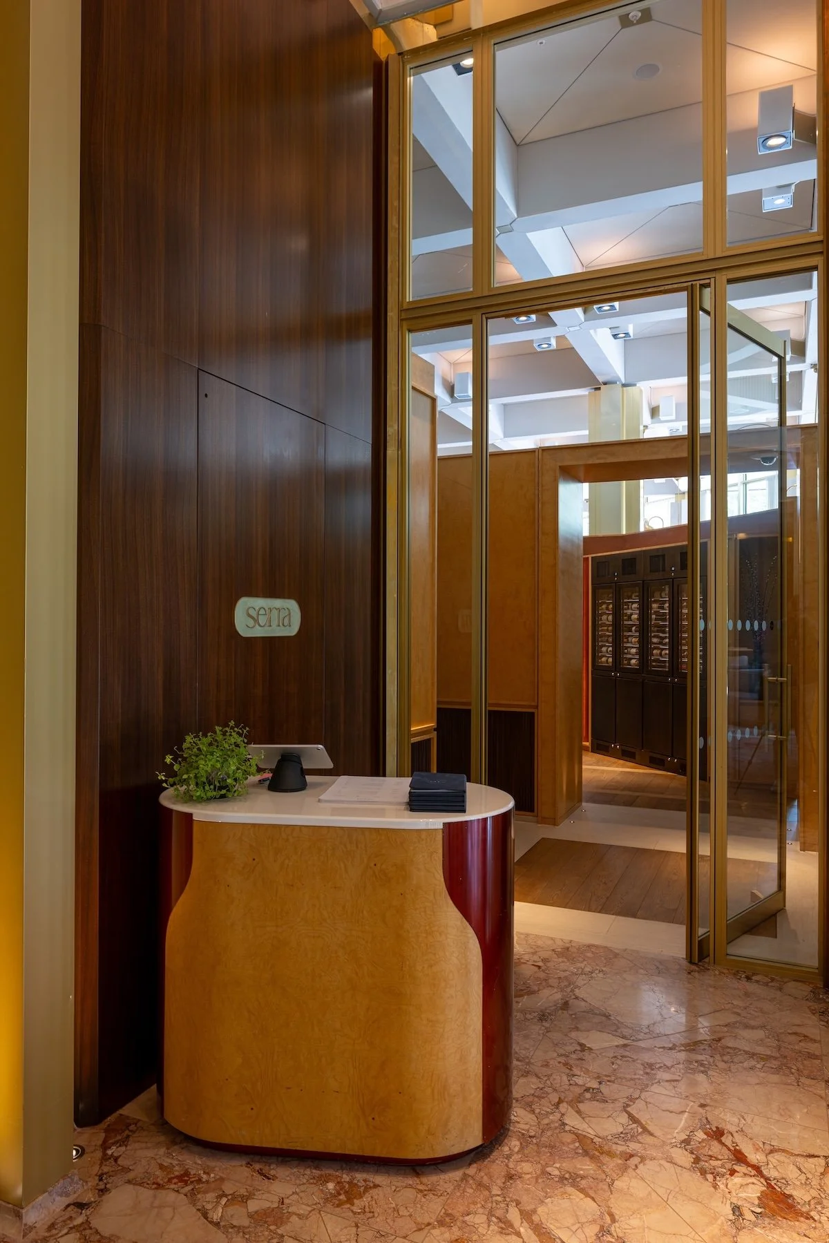 Chancery Rosewood 1677.jpg