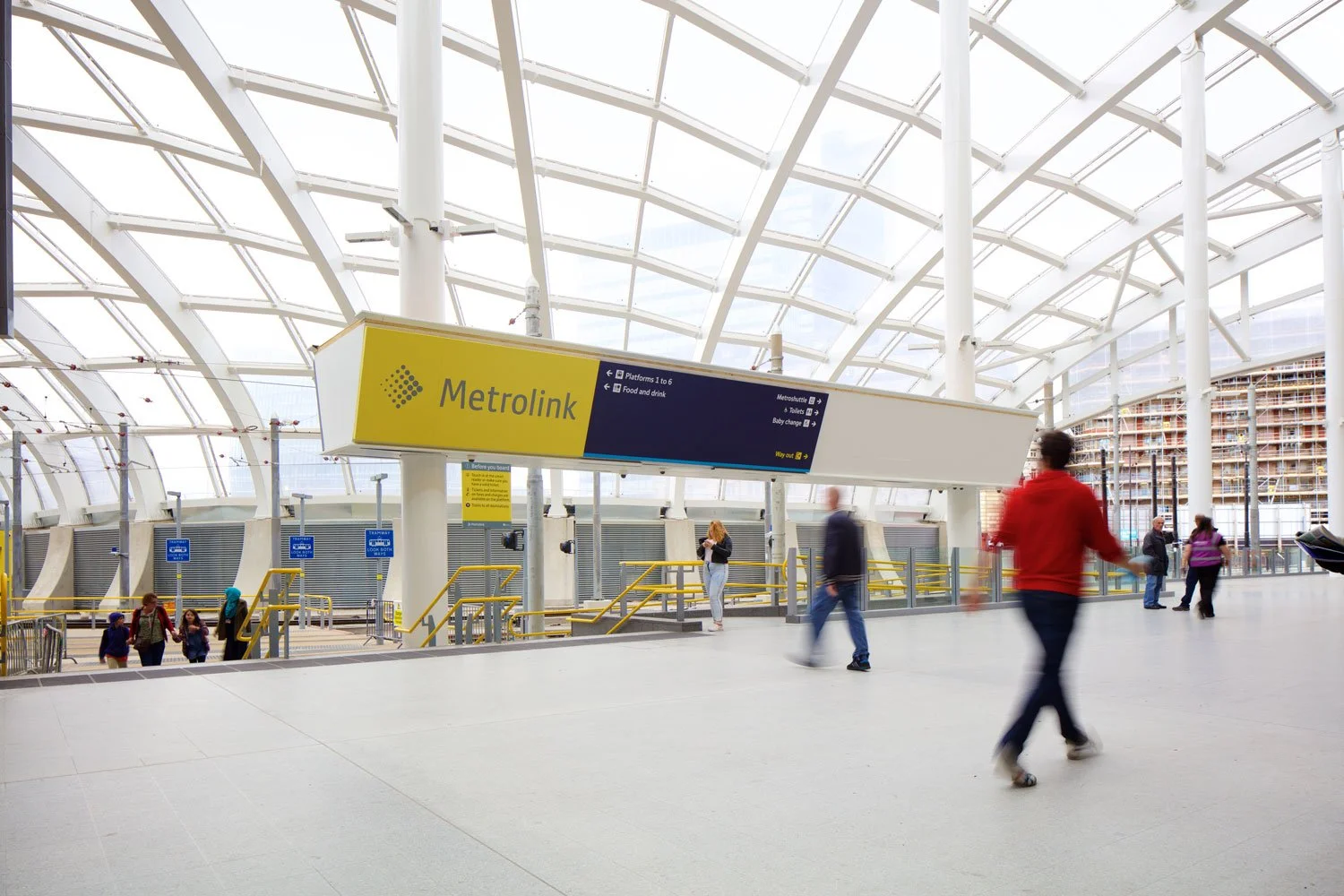 Ascot_Victoria_Station_Manchester_3.jpg