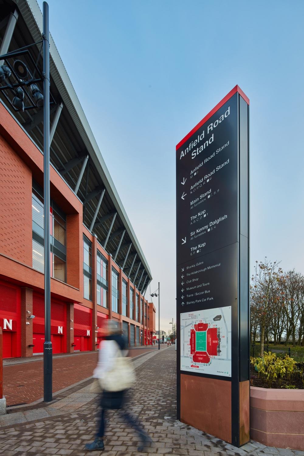 Anfield 0265.jpg