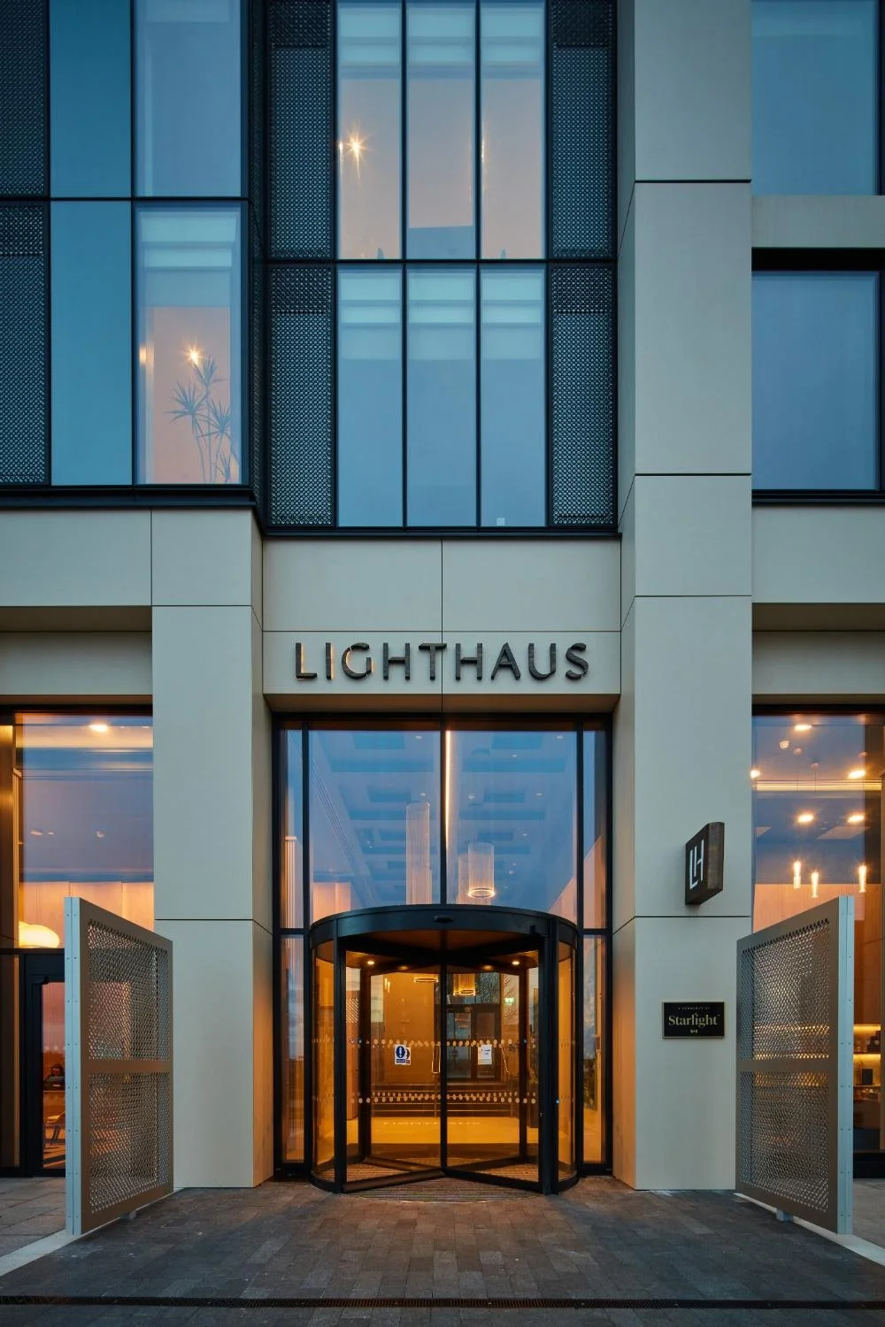 Lighthaus 3730.jpg