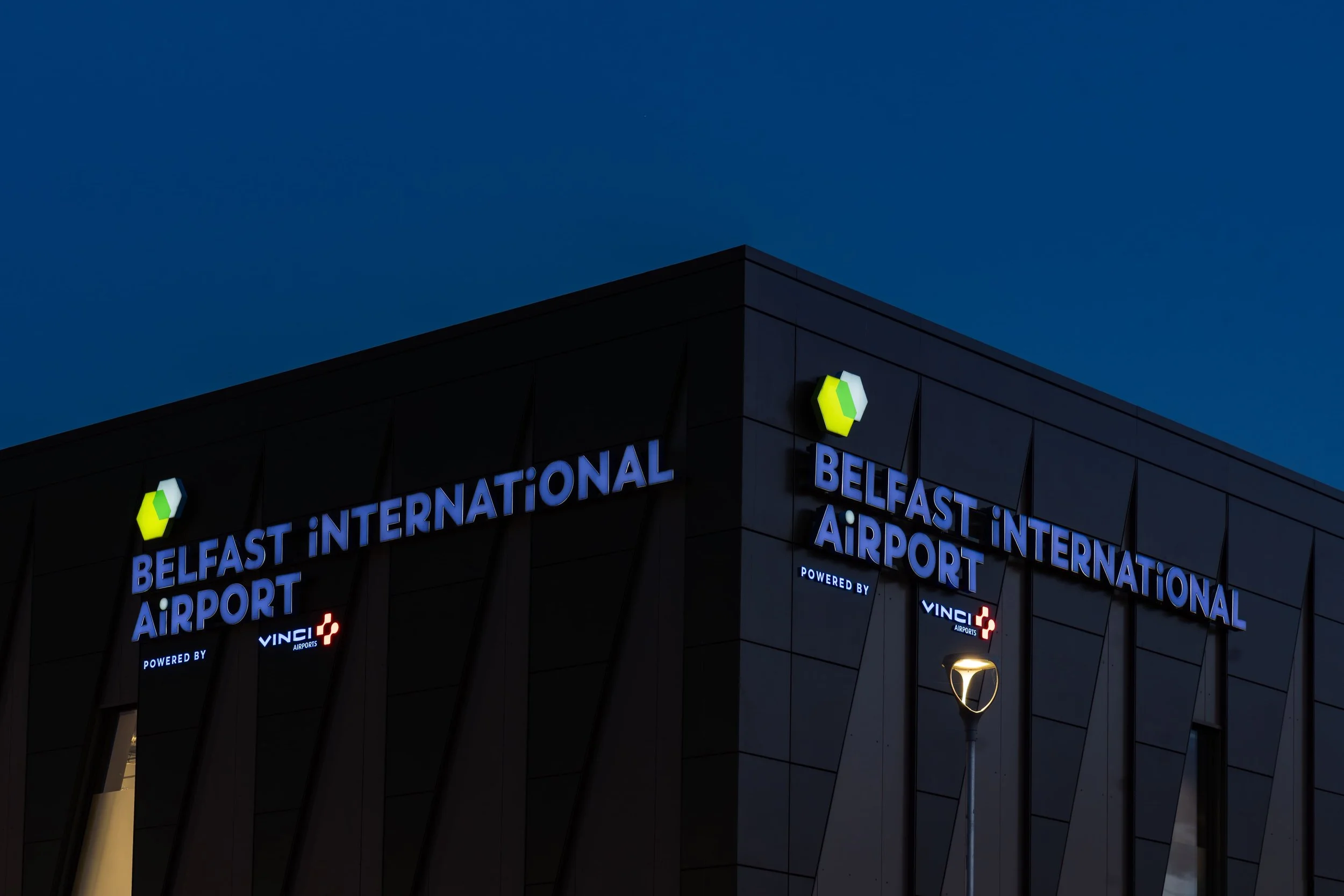 Belfast Intl Airport-40.jpg