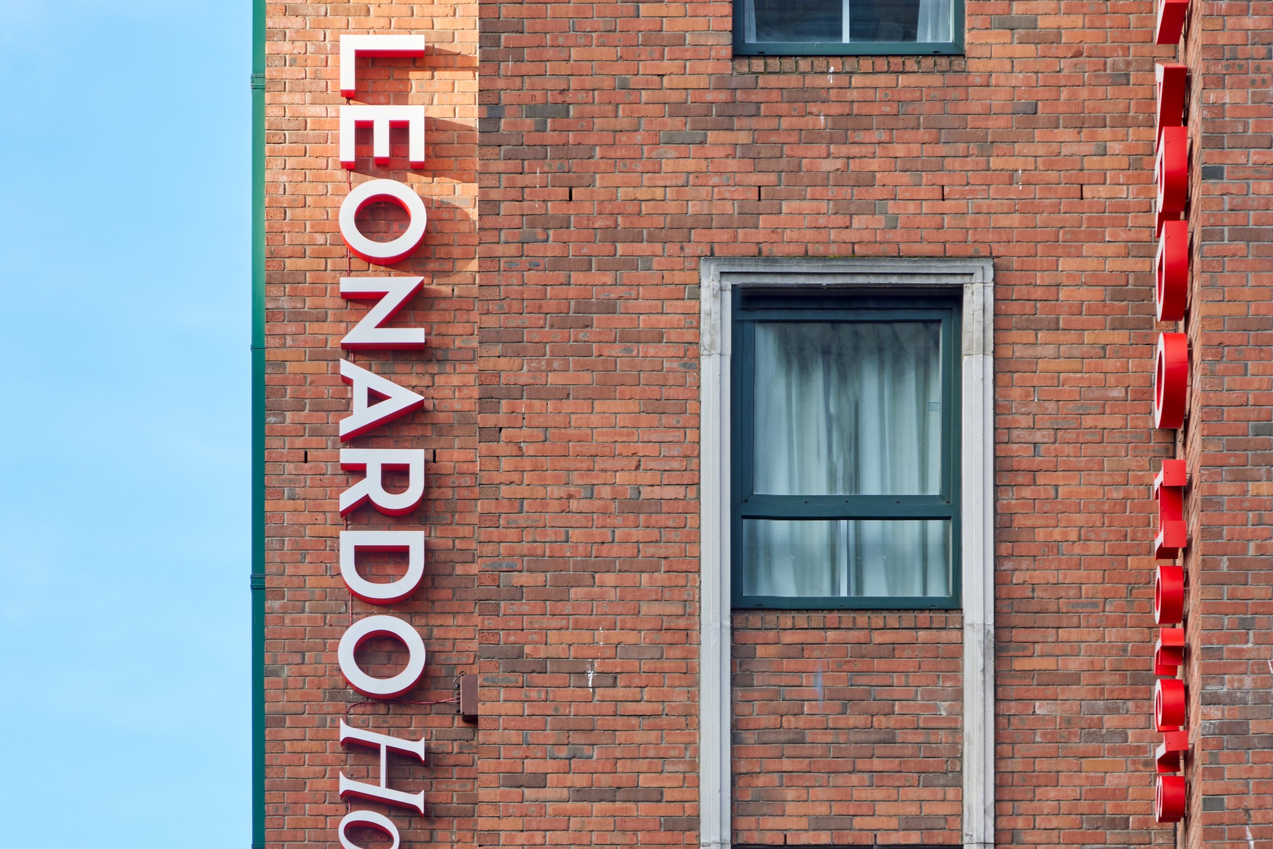 Leonardos(Belfast) 8553.jpg
