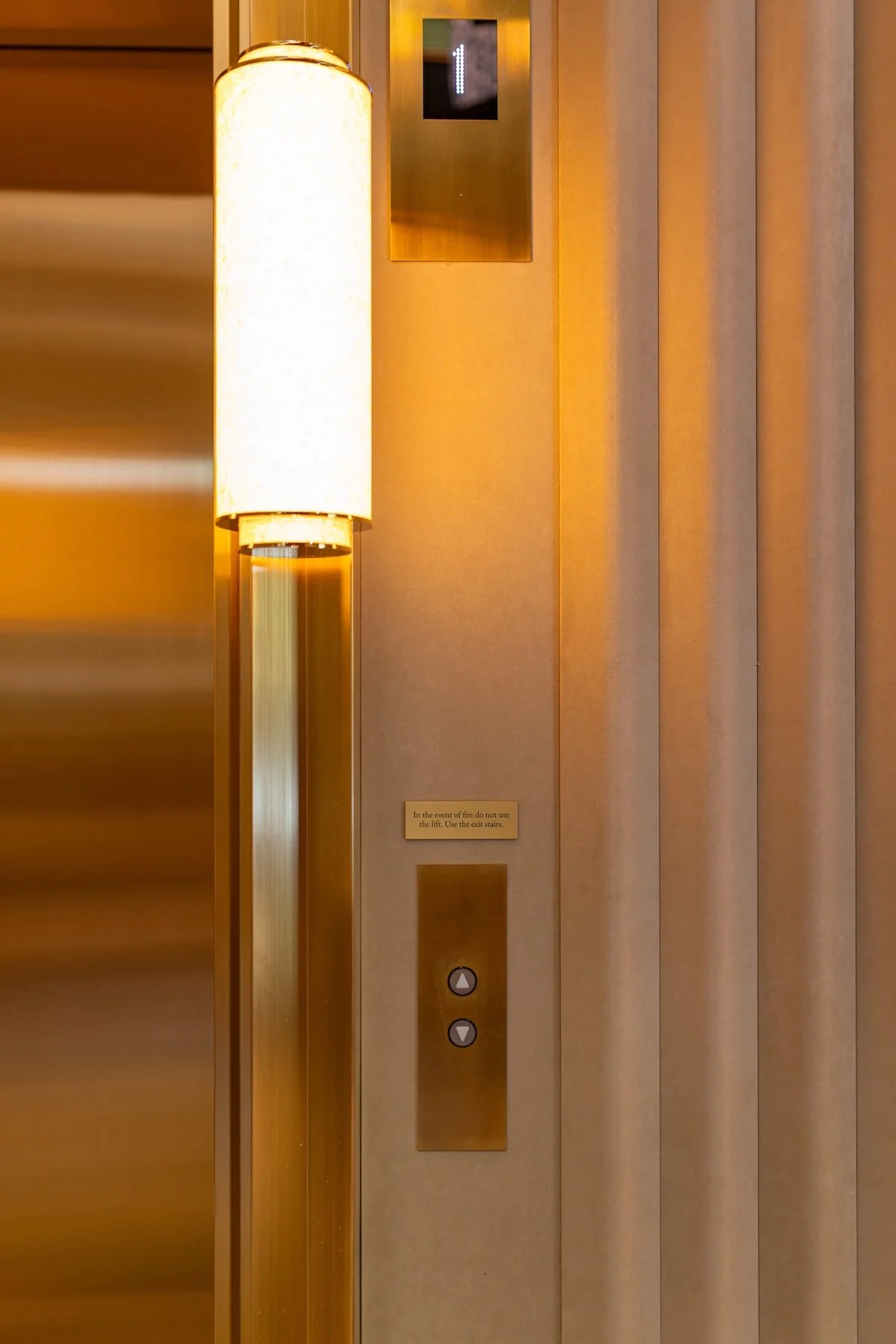 Chancery Rosewood 1626.jpg