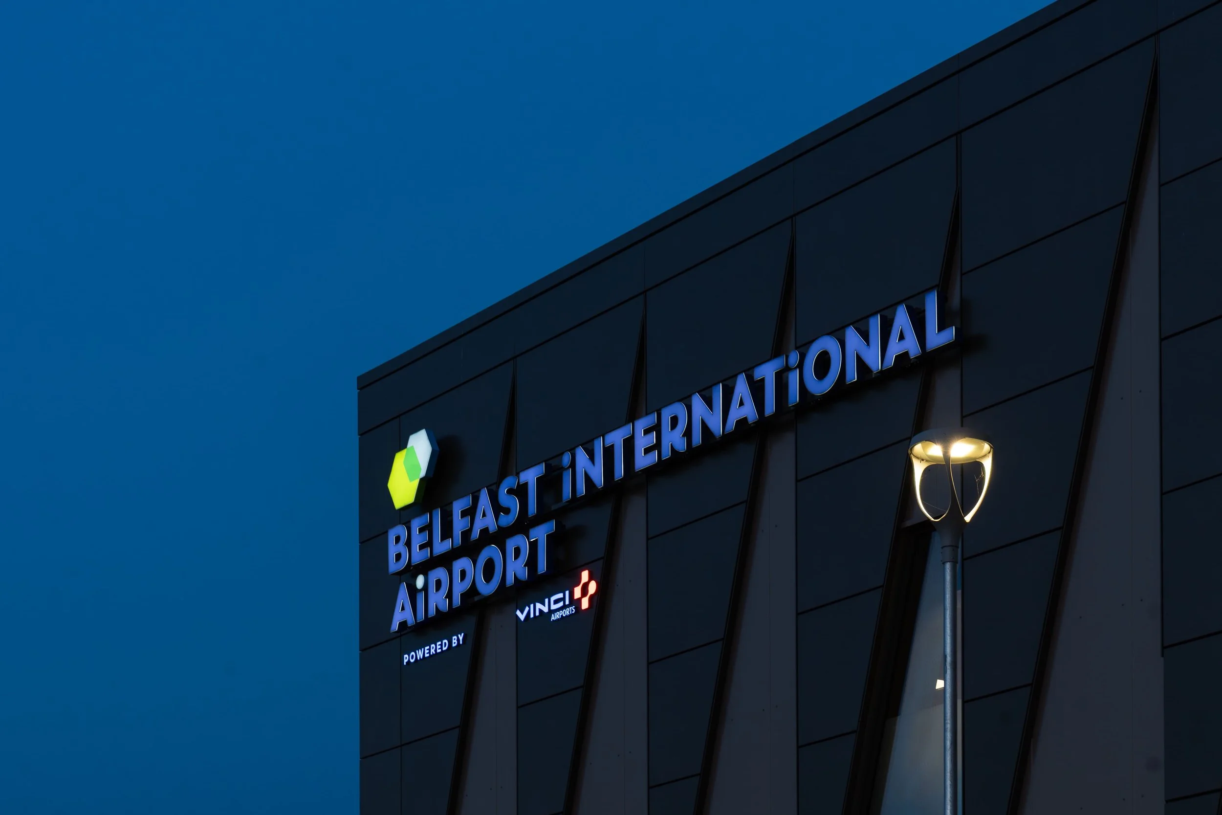 Belfast Intl Airport-38.jpg