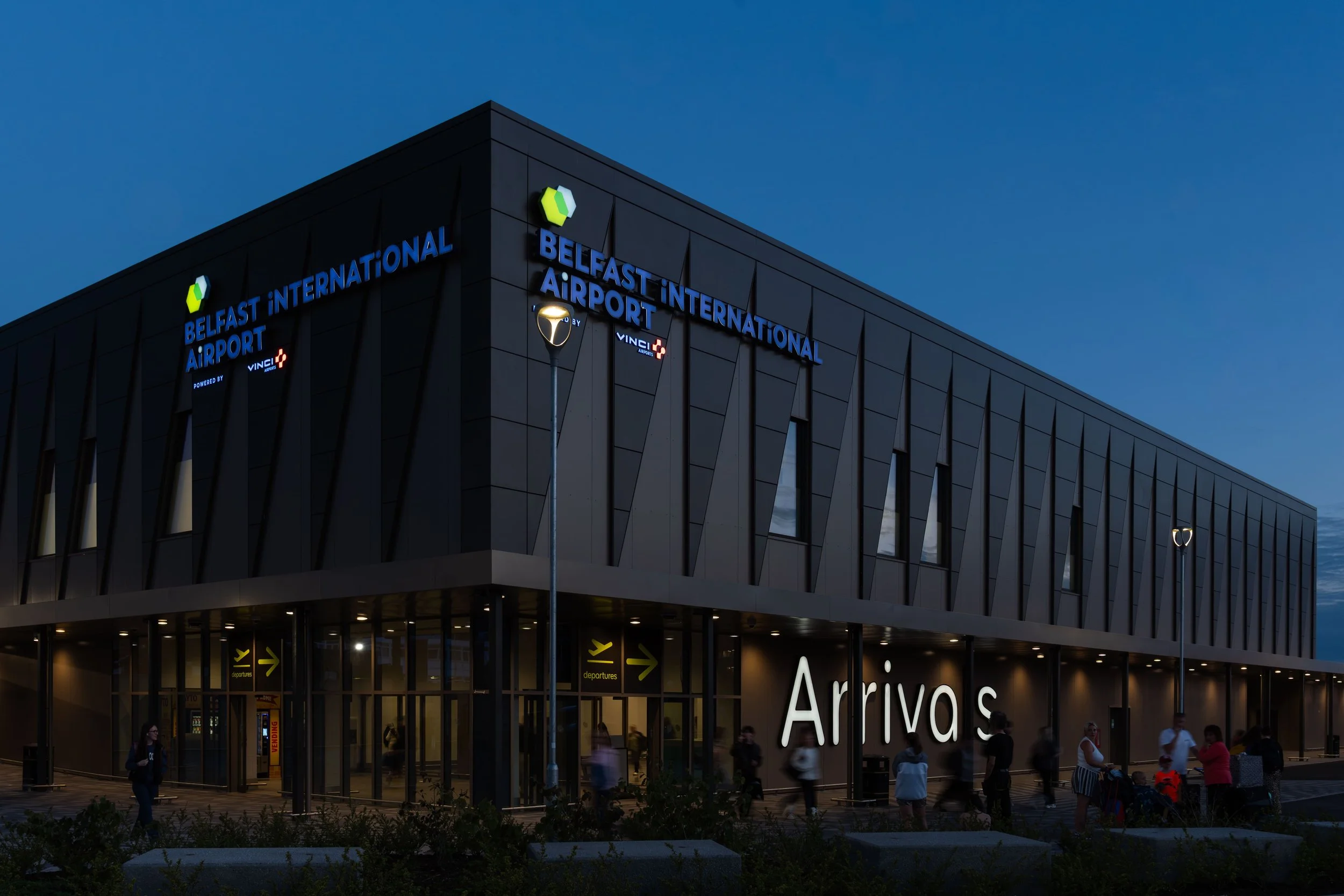 Belfast Intl Airport-34.jpg
