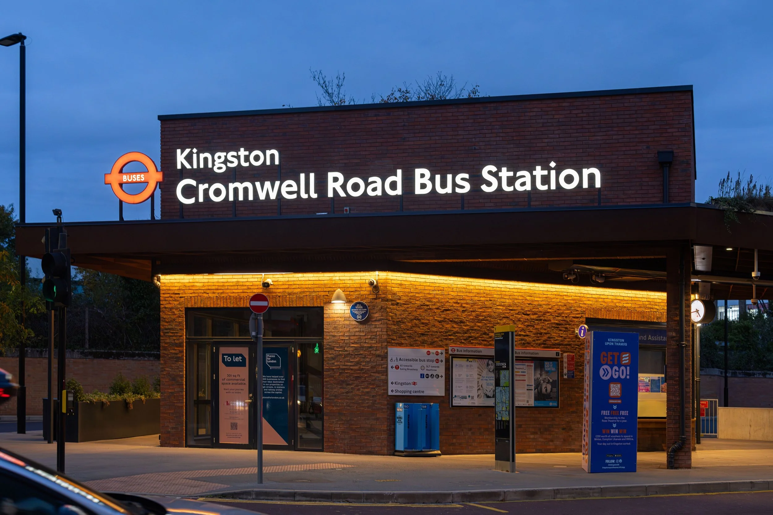 Cromwell Road 1282.jpg