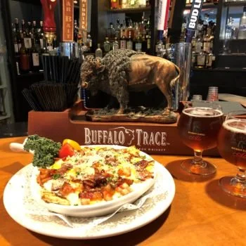 Lounge Food Hotel.jpg