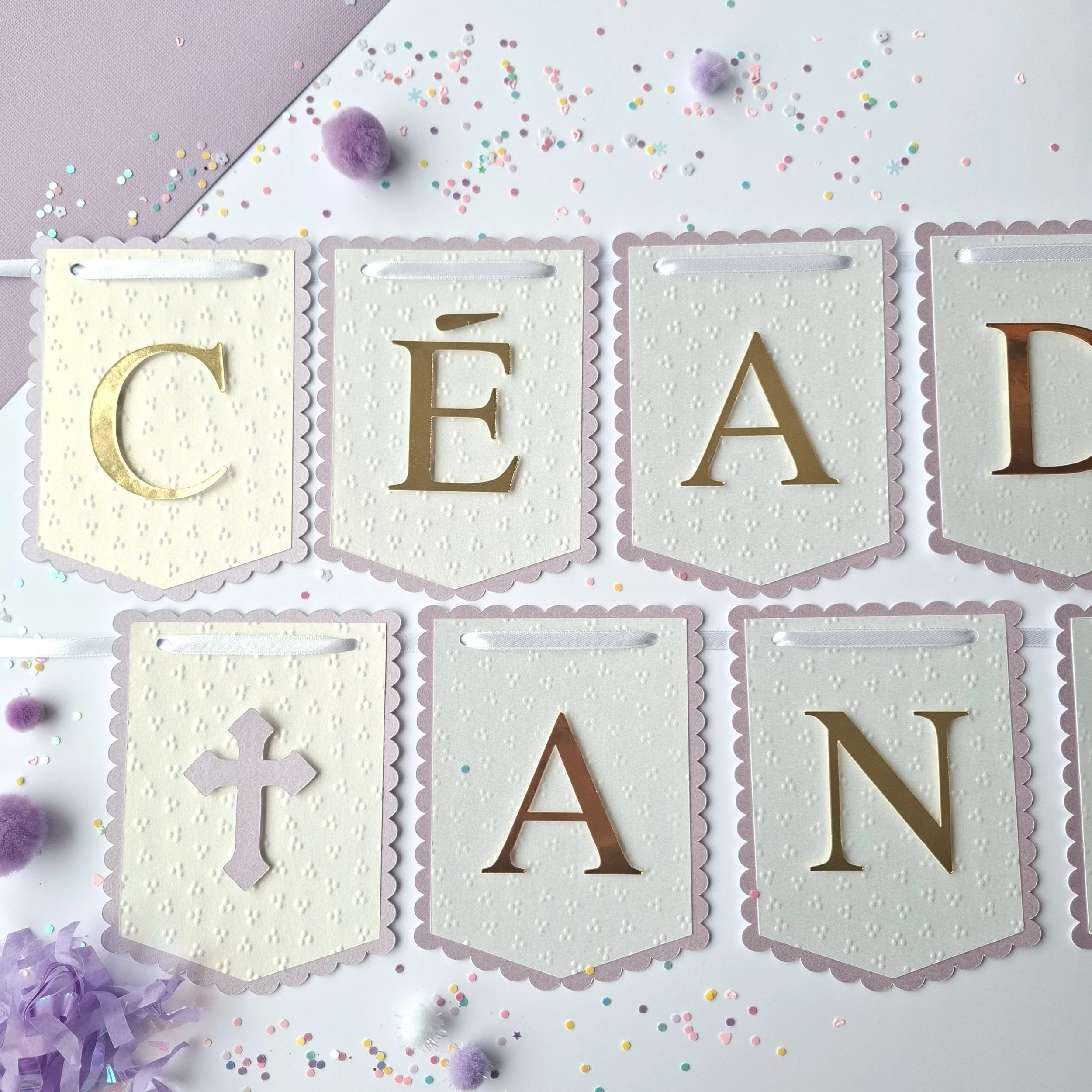 Bratach Pearsanta Céad  Chomaoíneach | Personalised Communion Banner