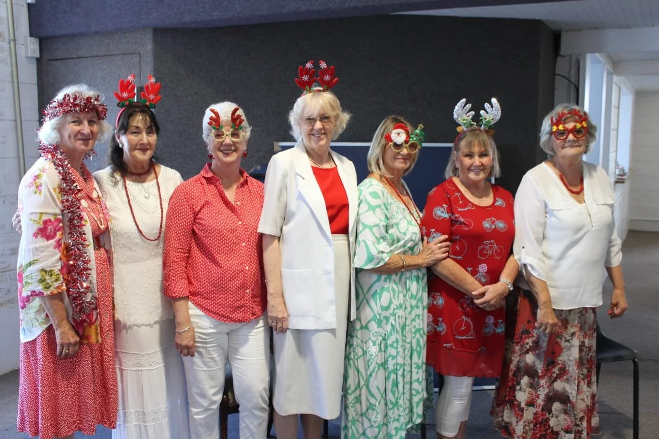 GOLDEN OLDIES - YEAR END CELEBRATION