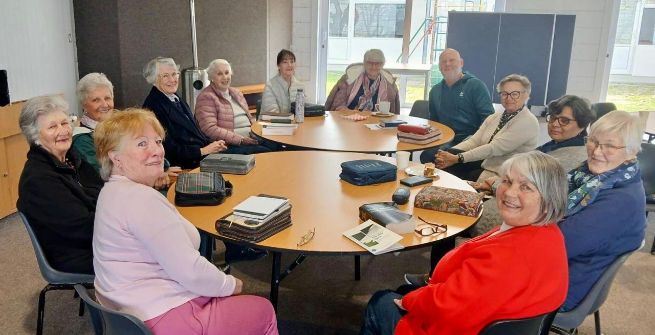 RETIRED MEN’S AND WOMEN’S FELLOWSHIP GROUPS