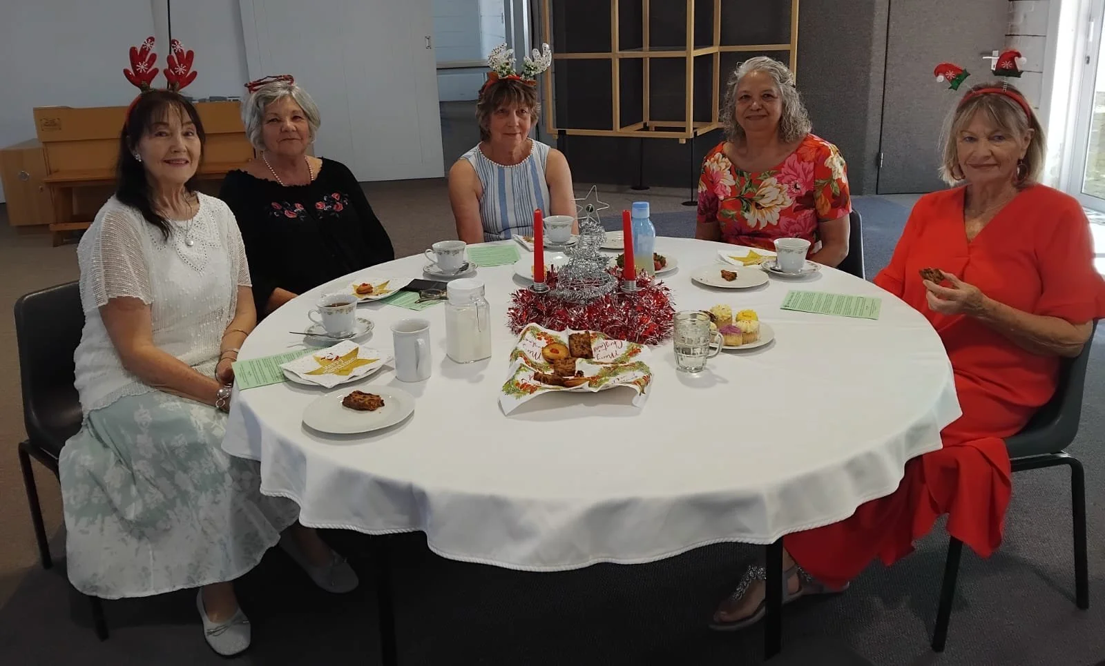 GOLDEN OLDIES CHRISTMAS EVENT