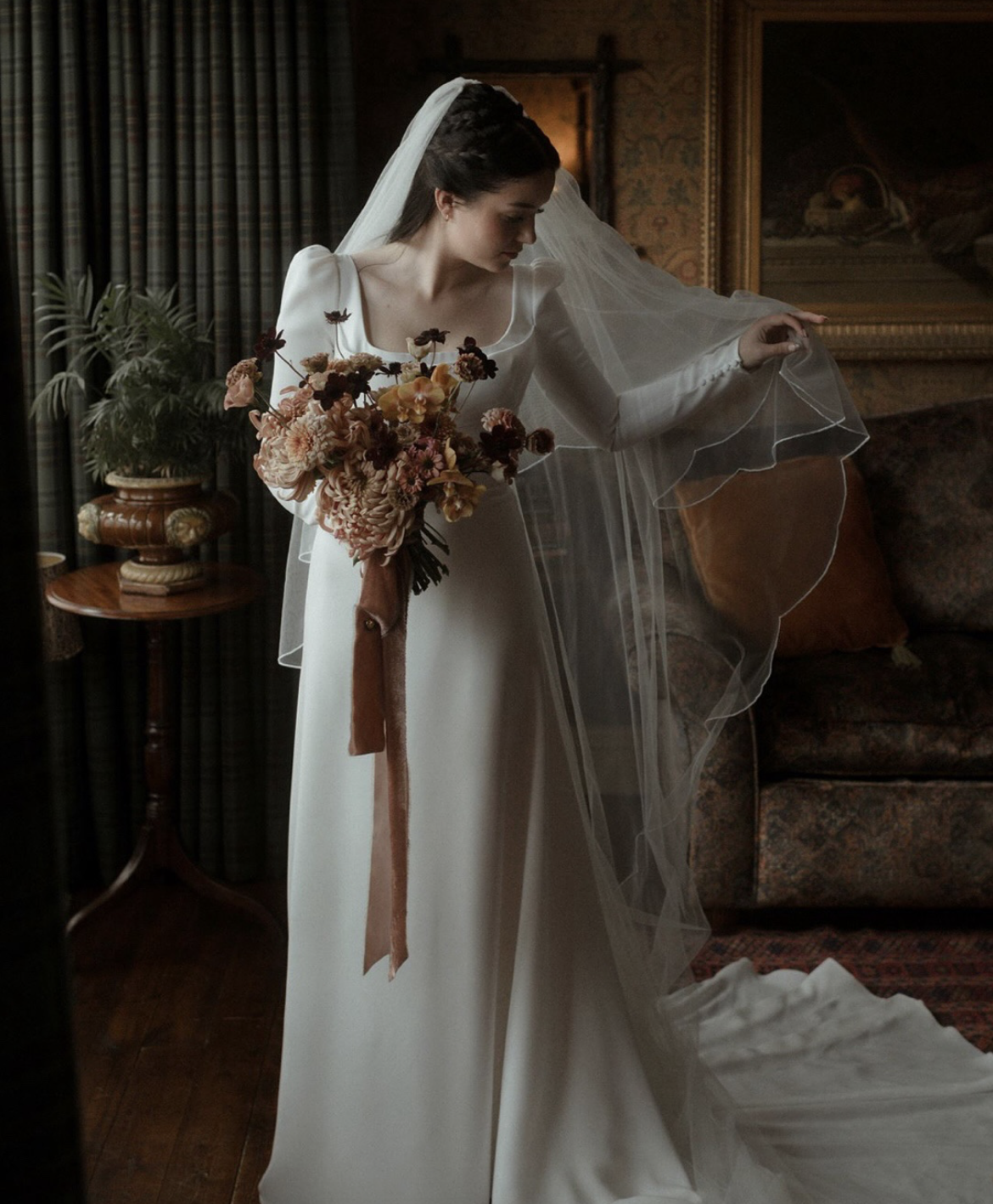 Wild Flower Workshop. Scottish wedding florist. creative floral design. Winter Wedding. Bridal bouquet. Glasgow. Edinburgh. 