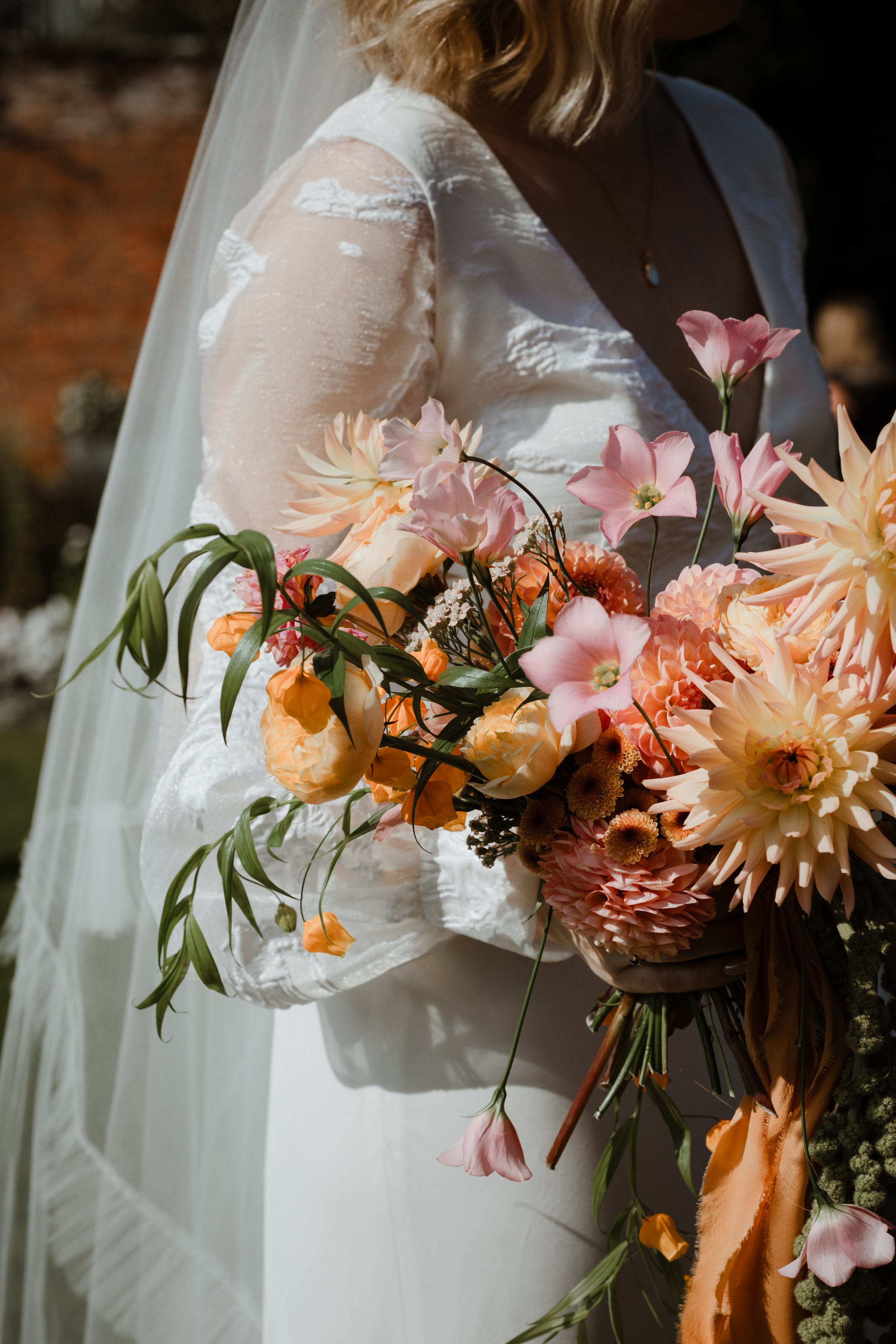 summer wedding. bridal bouquet. modern bride. contemporary wedding. peony. dahlia. pastel wedding. colourful wedding. luxury wedding floral design. Scottish wedding. Glasgow. Edinburgh. wild flower workshop.
