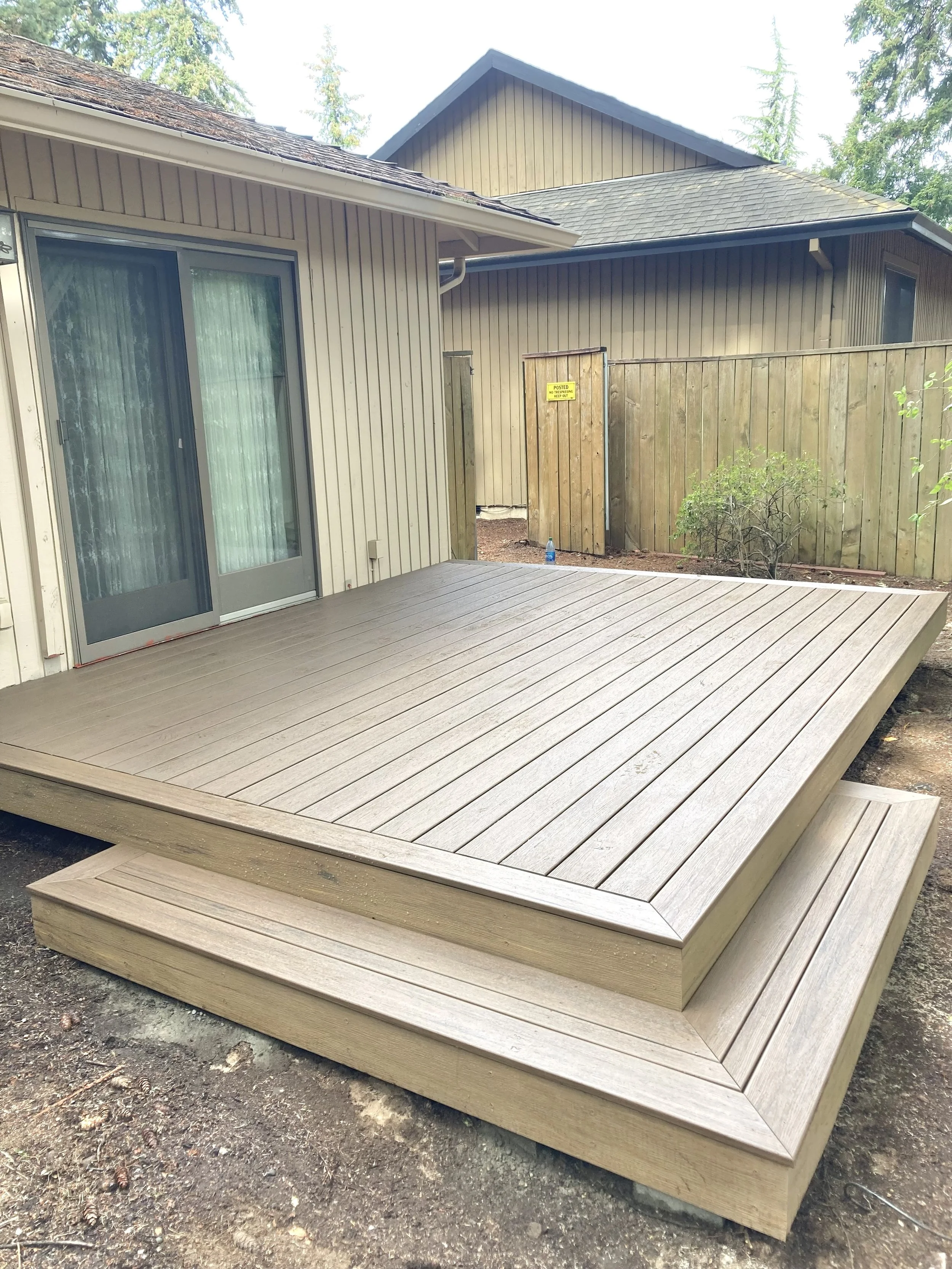 TimberTech Dark Roast and Antique Leather 1.jpg