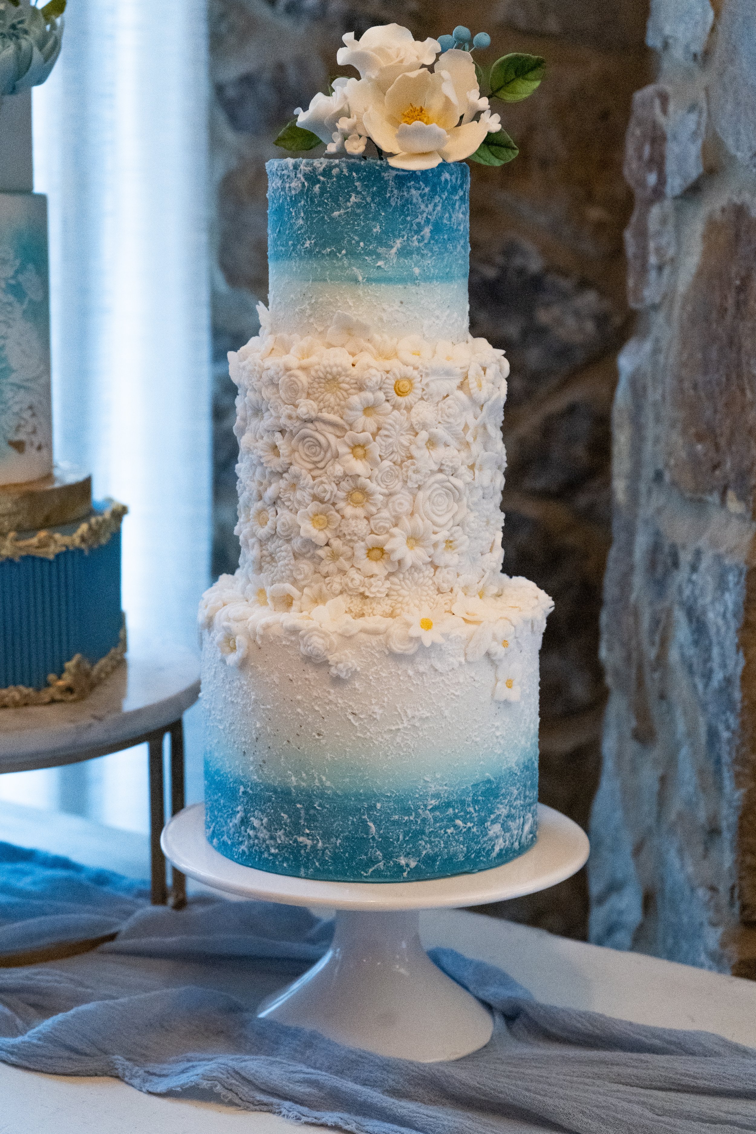 BLUE-17.jpg