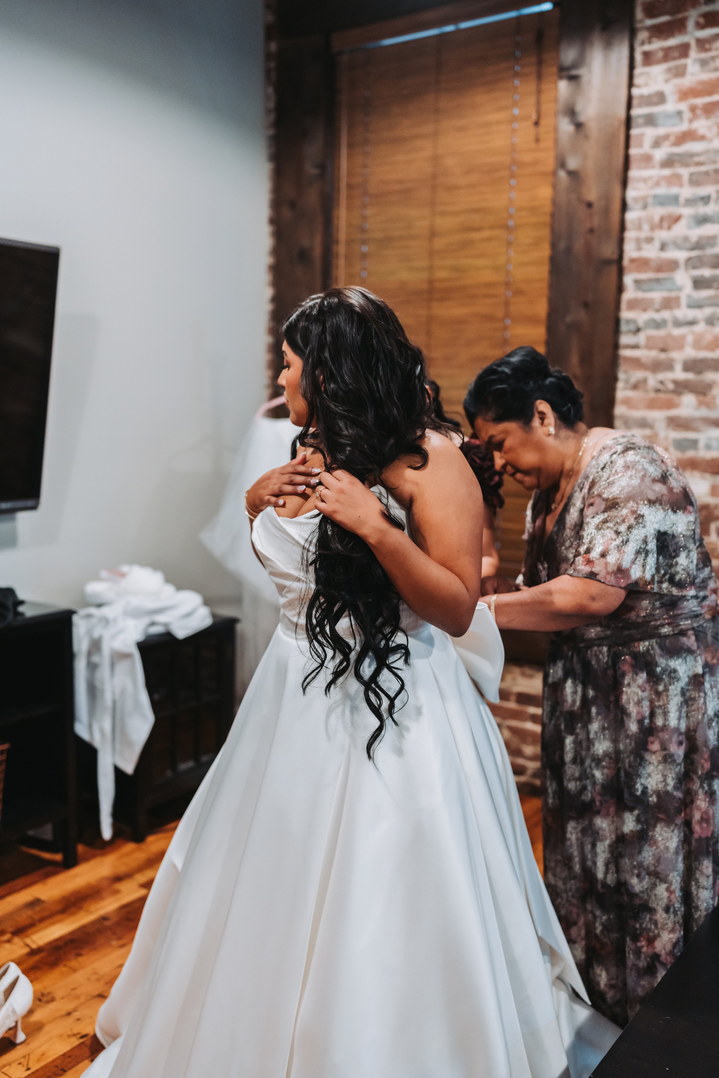 L&J Wedding-24.jpg