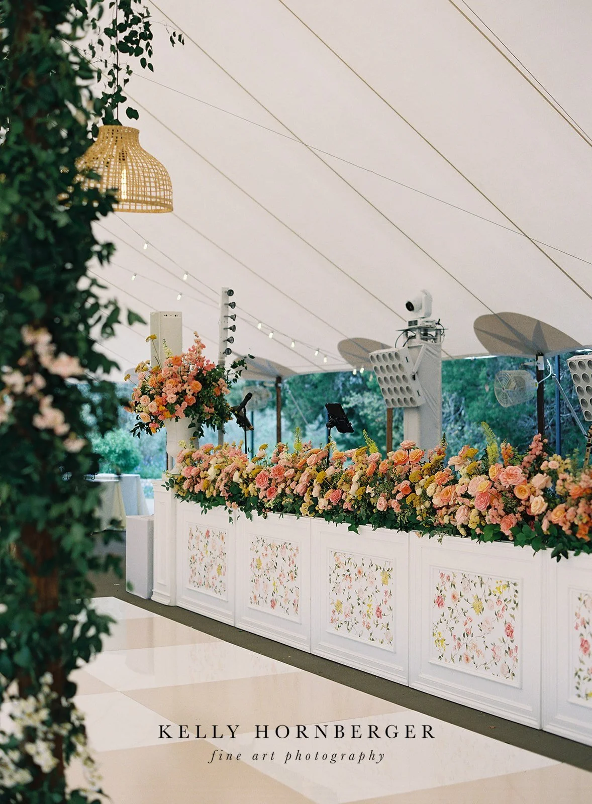 repurposed-ceremony-wedding-florals-austin-texas