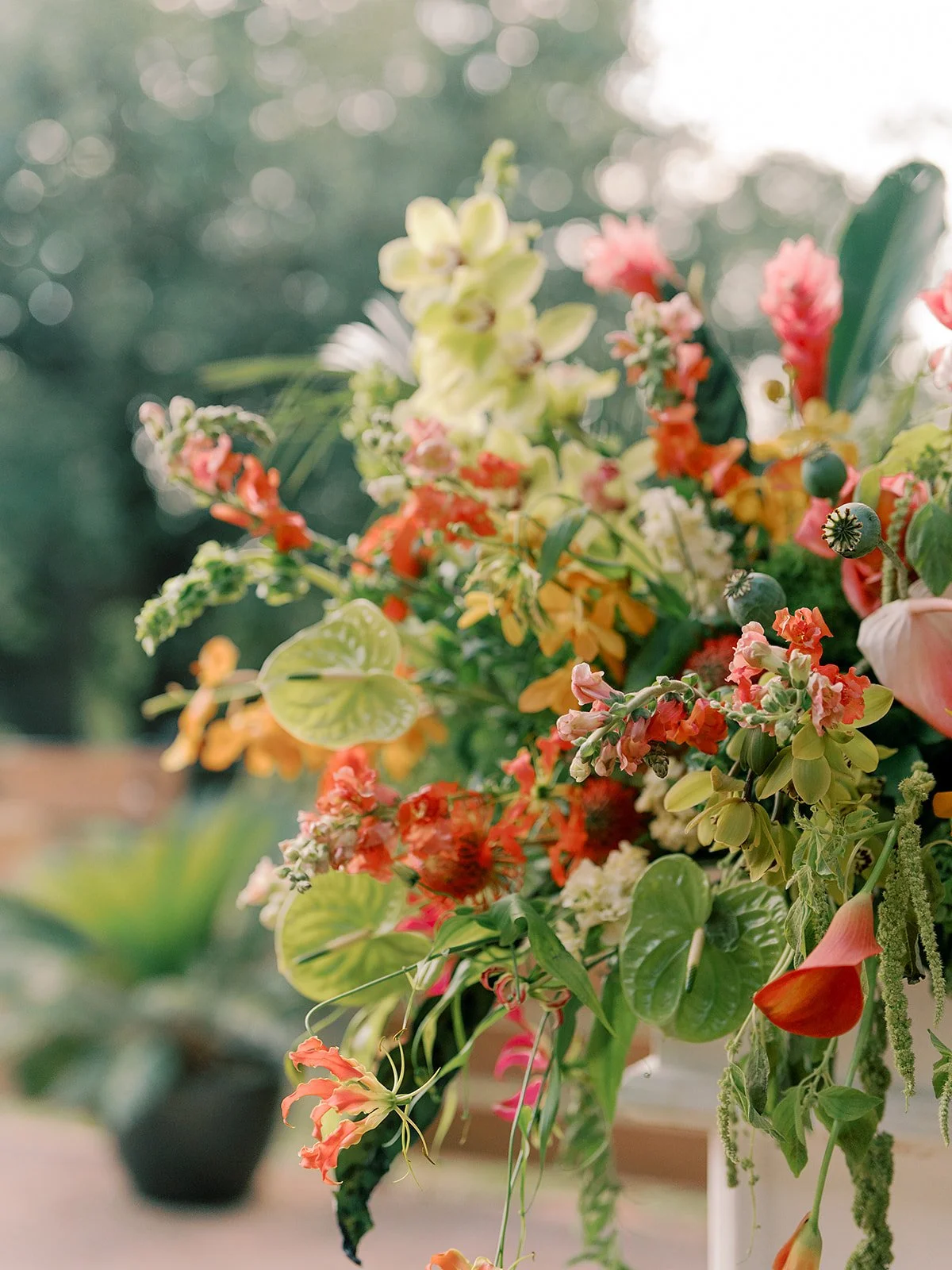 Summer Weddings in Austin: How to Pull Off a Beautiful Indoor Wedding (Without Melting)