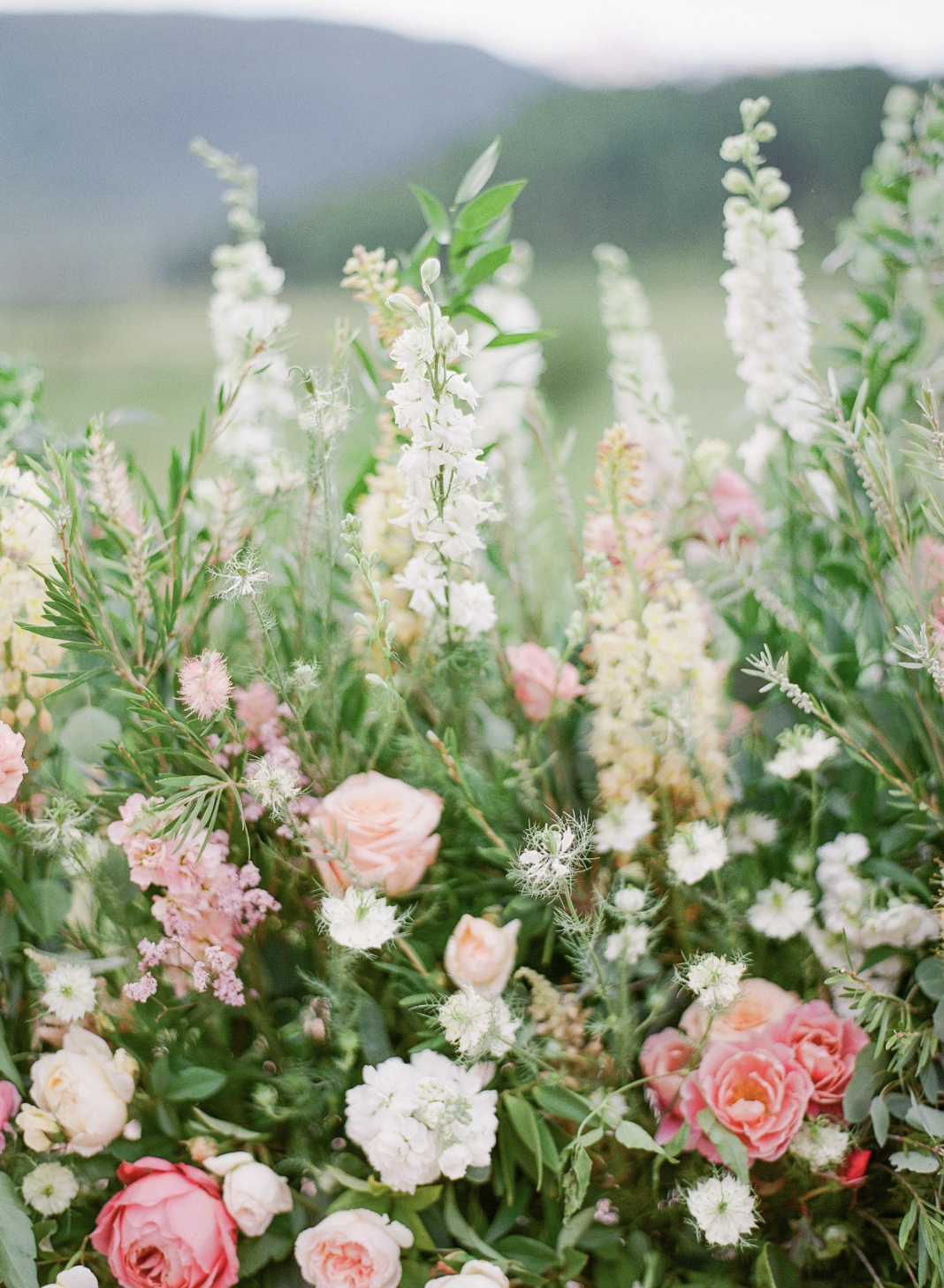  Colorado wedding florals by Remi + Gold 