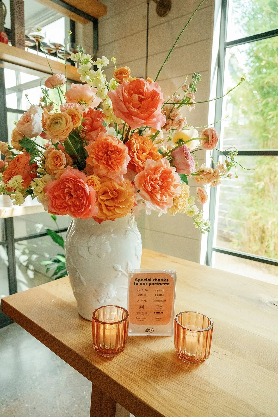  A colorful summer bar floral design. 