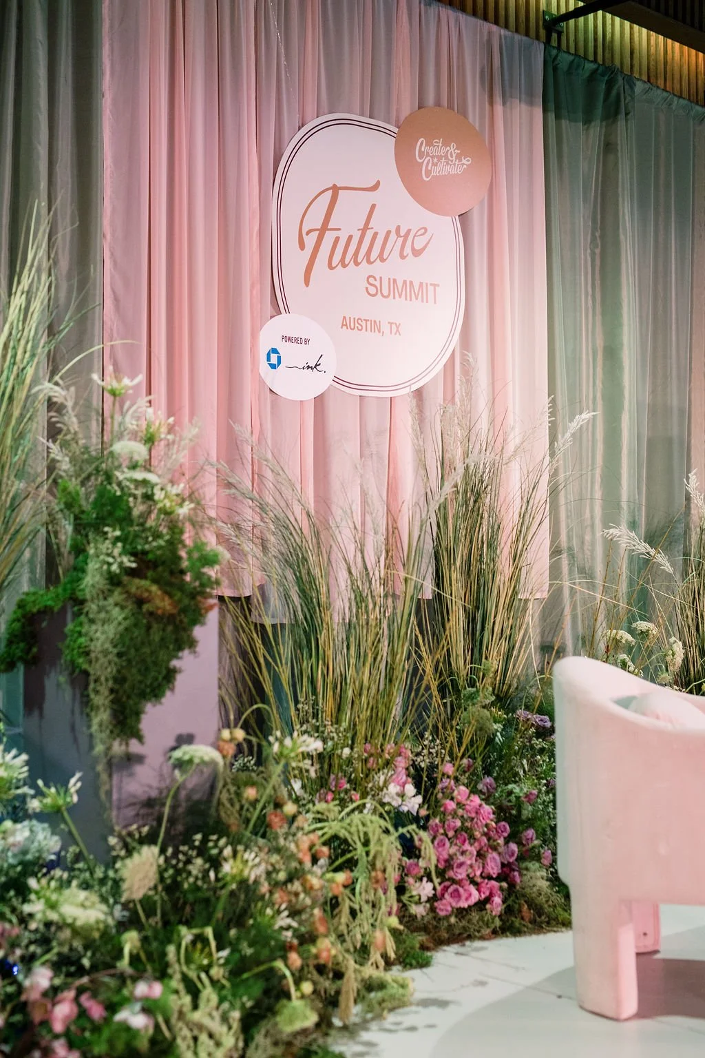  Stage floral design in ATX. 