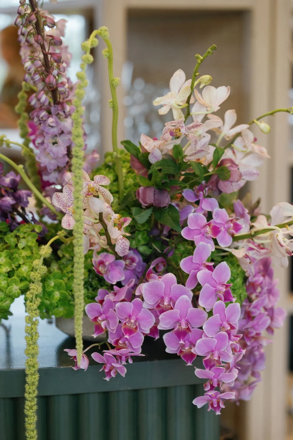  Luxury bar flowers at wedding in Austin. 