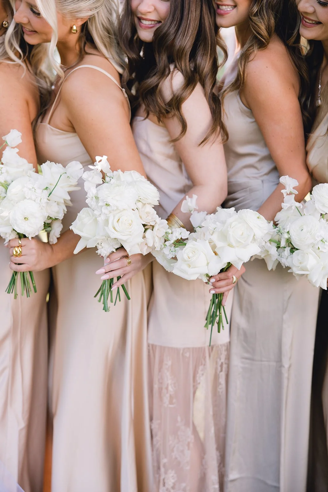 White wedding bouquets 