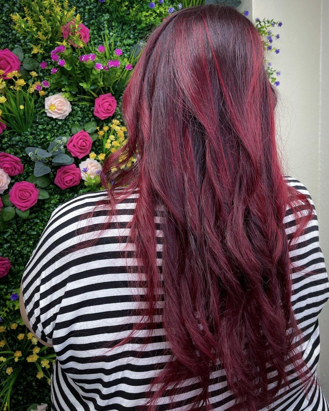 ❤️ We are RED-y for fall, are you?! Call to book your appointment 📱 #lookgoodfeelgorgeous
⭐️Balayage, haircut and style by Destiny. 
#modesalon #arlingtontx #teammode #modehairsalon #teammodehair #mode #hairsalon #hairstylist #balayage #vividbalayag