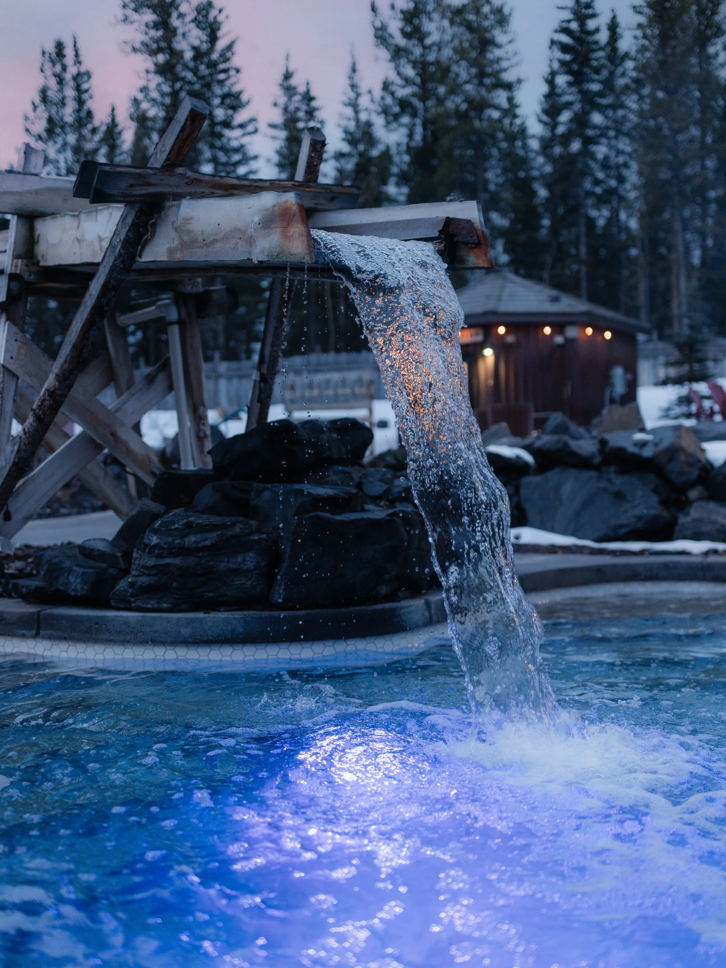 Have you experienced the @knordicspa in Kananaskis yet?? (Or as my kids like to call it&hellip; Banana-Ski&rsquo;s)I had a chance to capture the spa and bring my family this past winter and we&rsquo;re already planning our next trip back&hellip; this