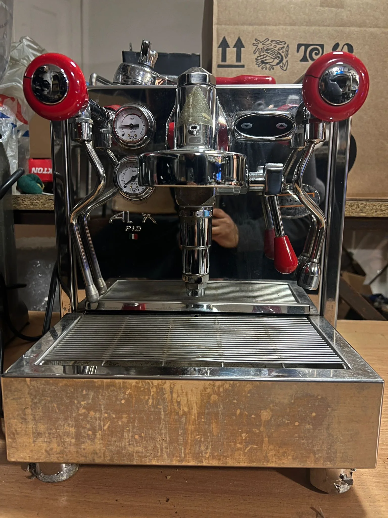 Caffè Izzo Alex Duetto  coffee machine in red (newly refurbished)
