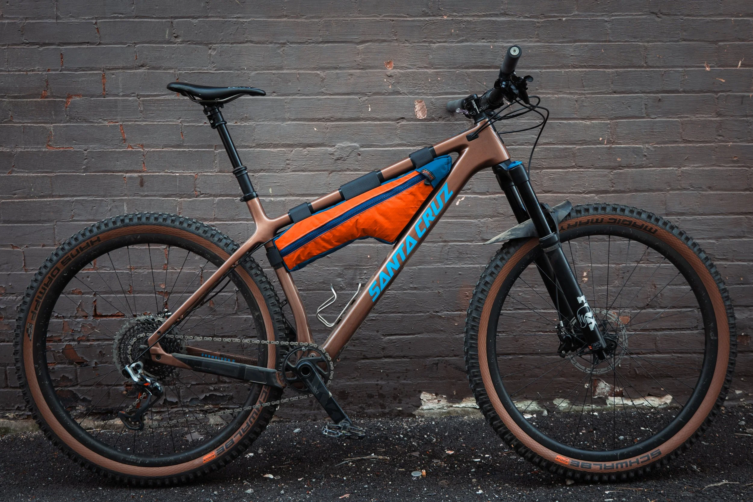 ALPHA CUSTOM FRAME BAG