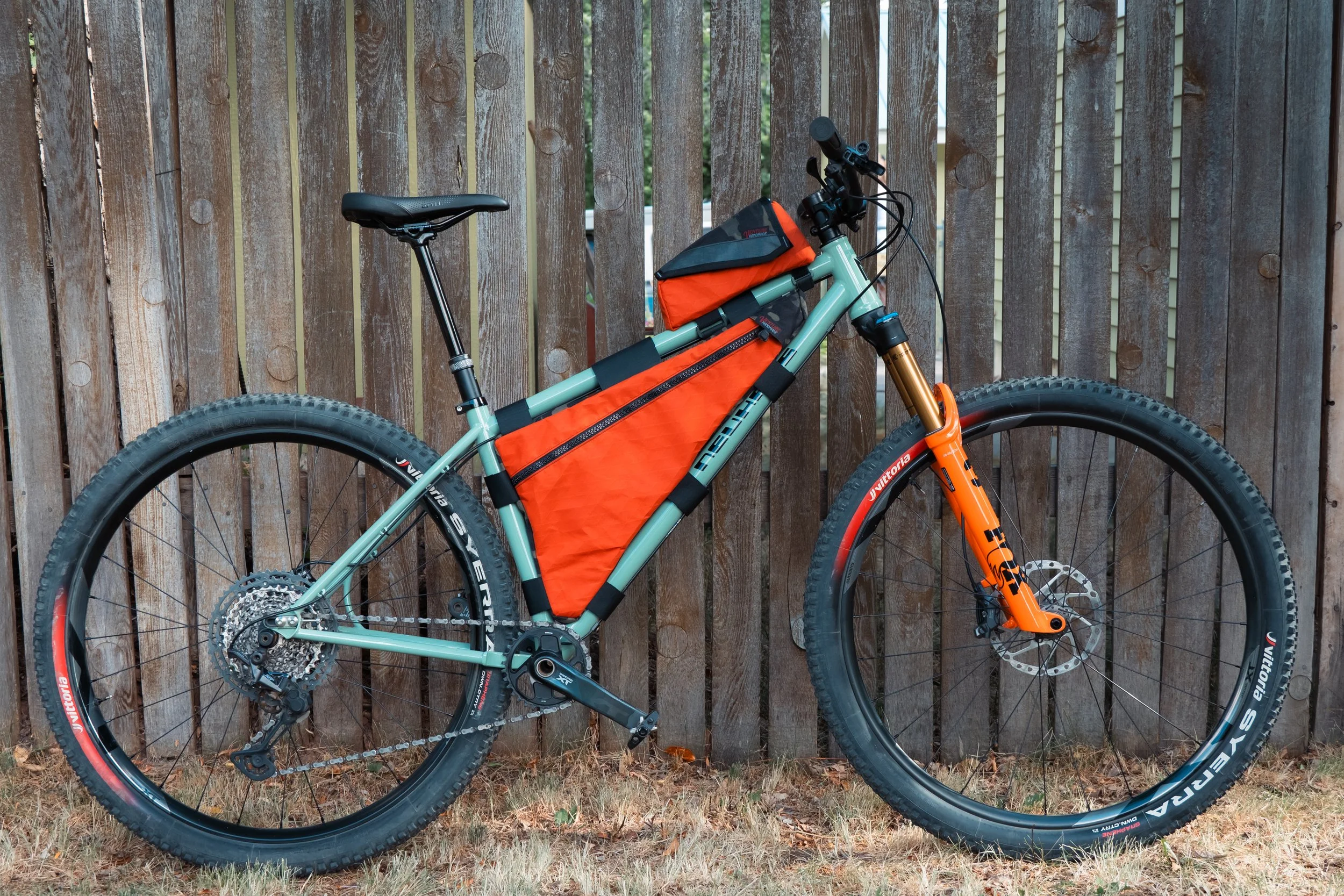 ALPHA CUSTOM FRAME BAG