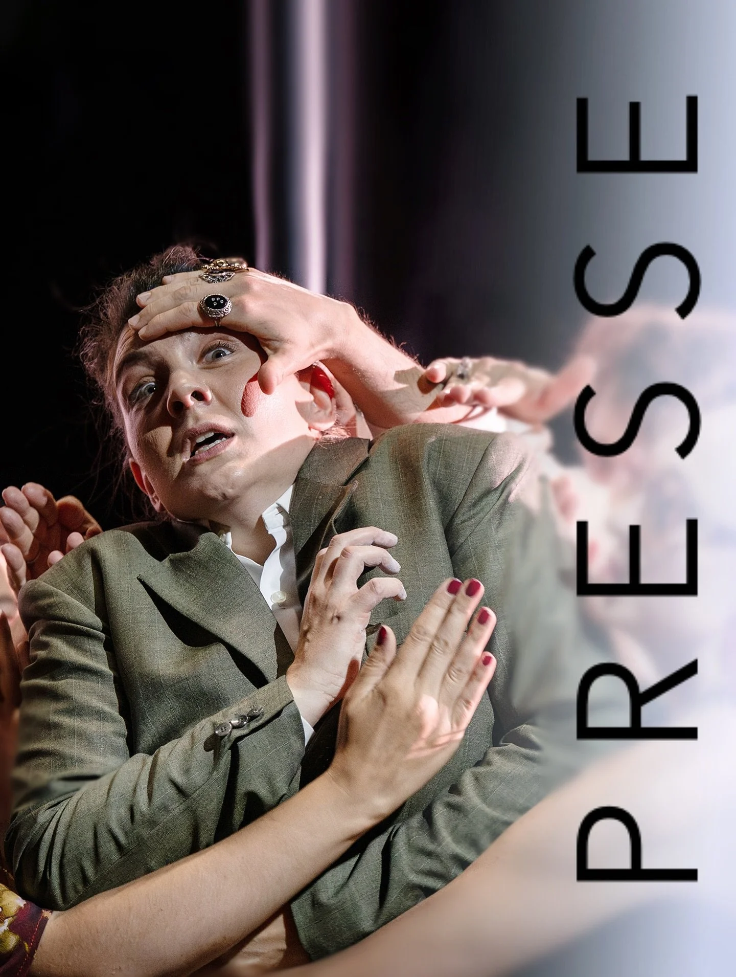 ⭐️⭐️⭐️ GIULIO CESARE PRESSE ⭐️⭐️⭐️

&raquo;&quot;Nun soll &Auml;gyptenland | dem Sieger die Palme reichen!&quot; schmettert Sophie Rennert, vom Parkett her eintretend und die Zuschauer per Handschlag begr&uuml;&szlig;end. Ihre Art, die Koloraturen de