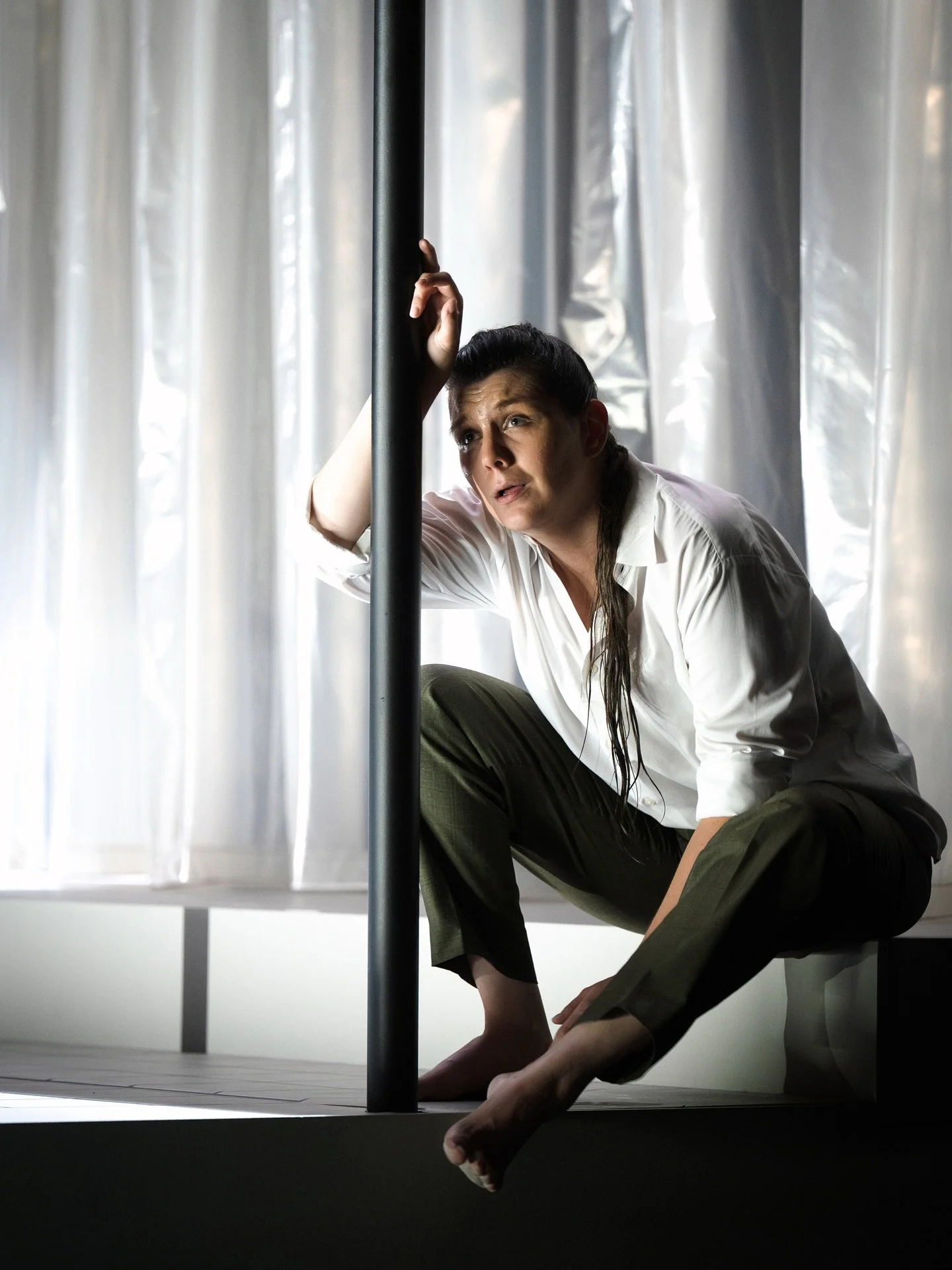 H&auml;ndel's GIULIO CESARE premieres tonight @nationaltheater.mannheim.ntm!

Toitoitoi to all of my amazing colleagues ❤️

Giulio Cesare: 💁🏻&zwj;♀️
Cleopatra: @o_jelinkova | @ameliascicolone 
Cornelia: @claudia.ribasdesousa | Marie-Belle Sandis
Se